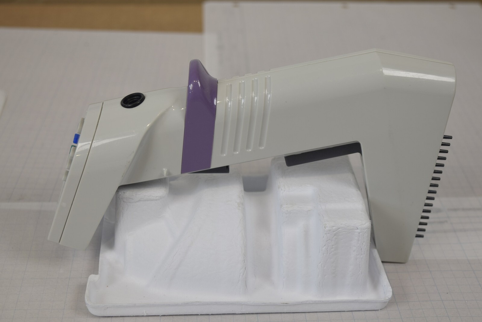 Matrix Impact2 16-Channel 1-30uL Electronic Pipette + Charger - Bench Tested
