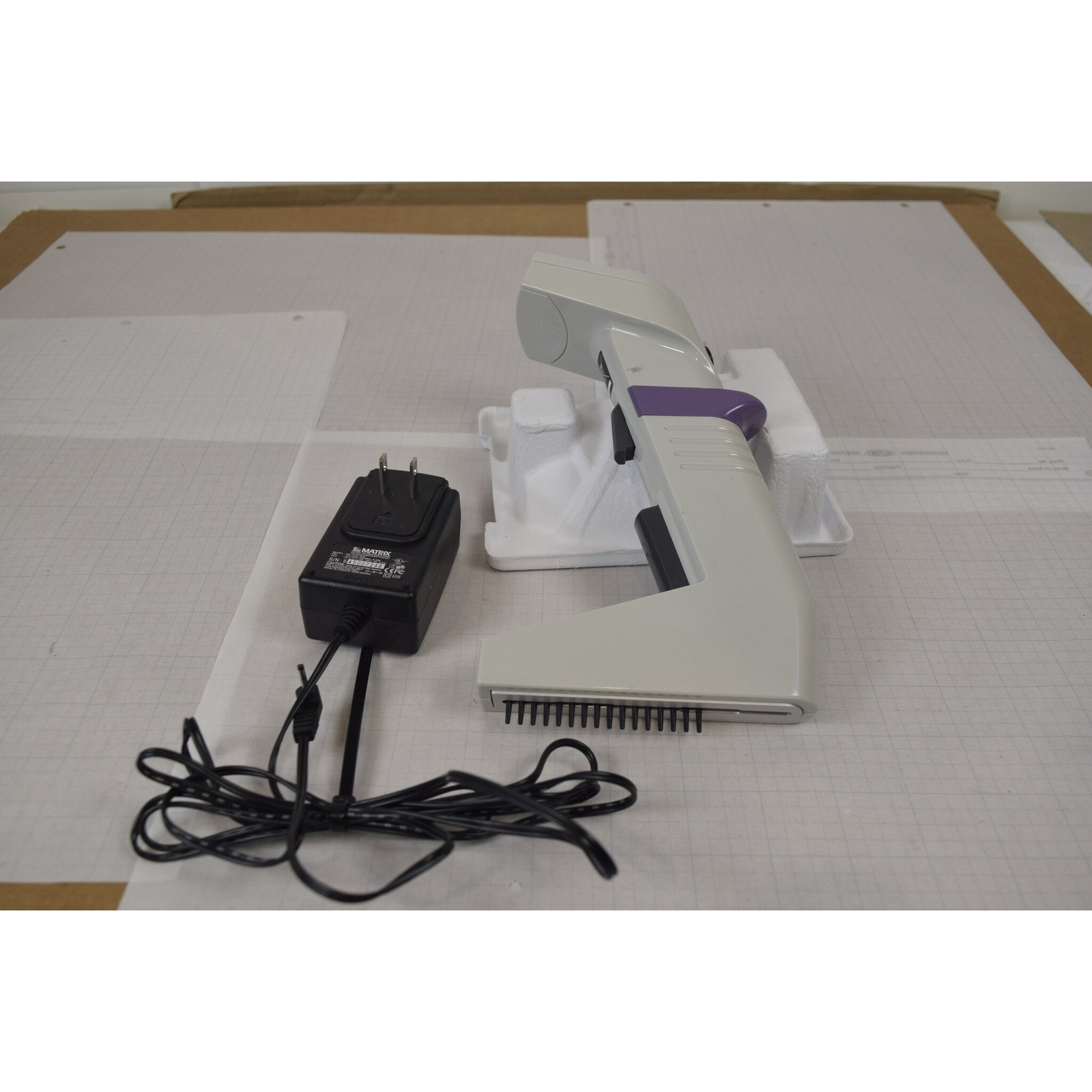 Matrix Impact2 16-Channel 1-30uL Electronic Pipette + Charger - Bench Tested