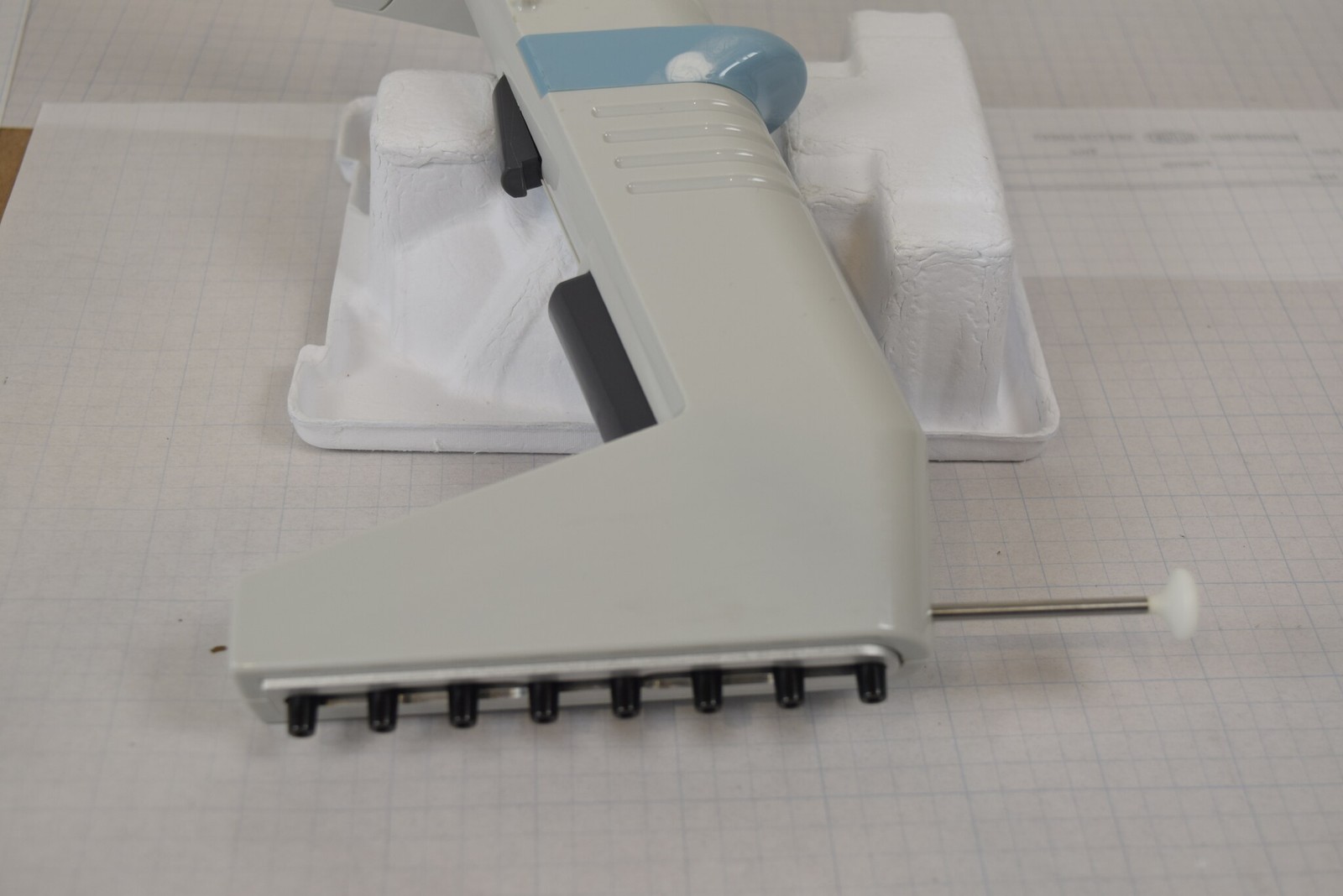 Matrix Impact2 8-Channel 250uL Adjustable Pipette - Grinds, Err 1, For Parts