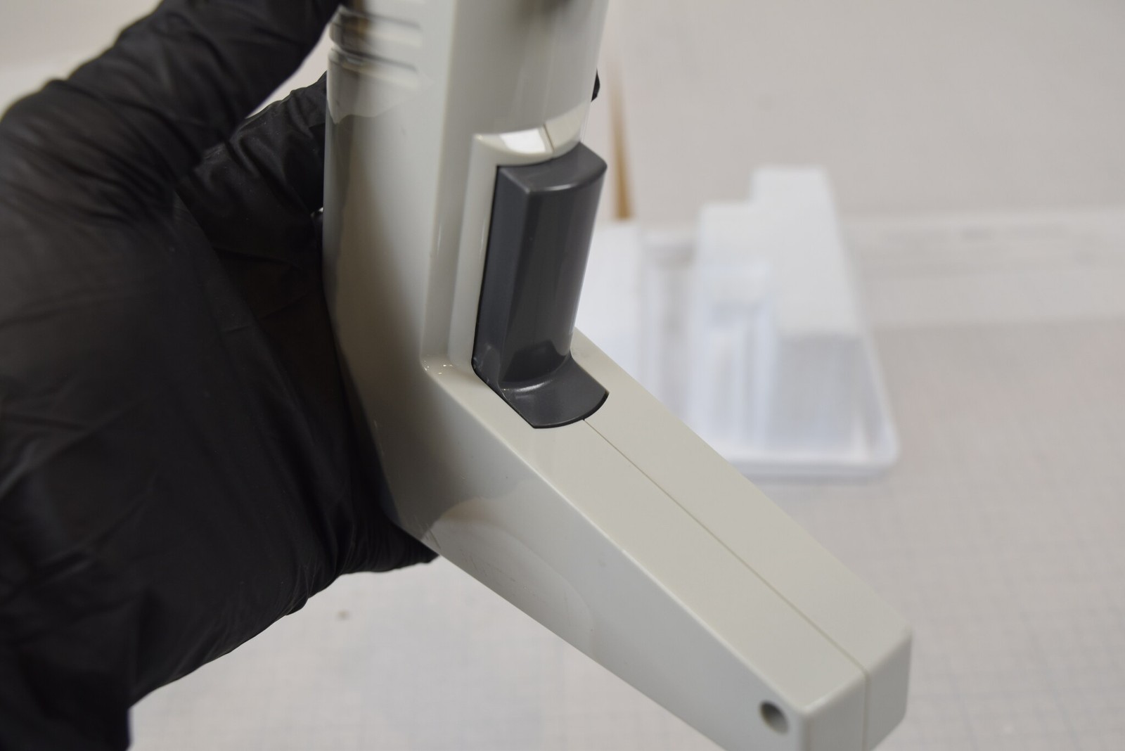 Matrix Impact2 8-Channel 250uL Adjustable Pipette - Grinds, Err 1, For Parts