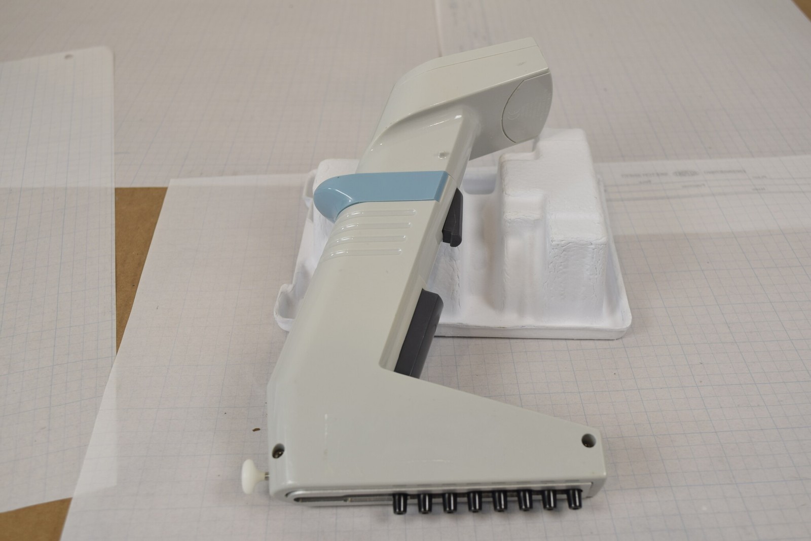 Matrix Impact2 8-Channel 250uL Adjustable Pipette - Grinds, Err 1, For Parts