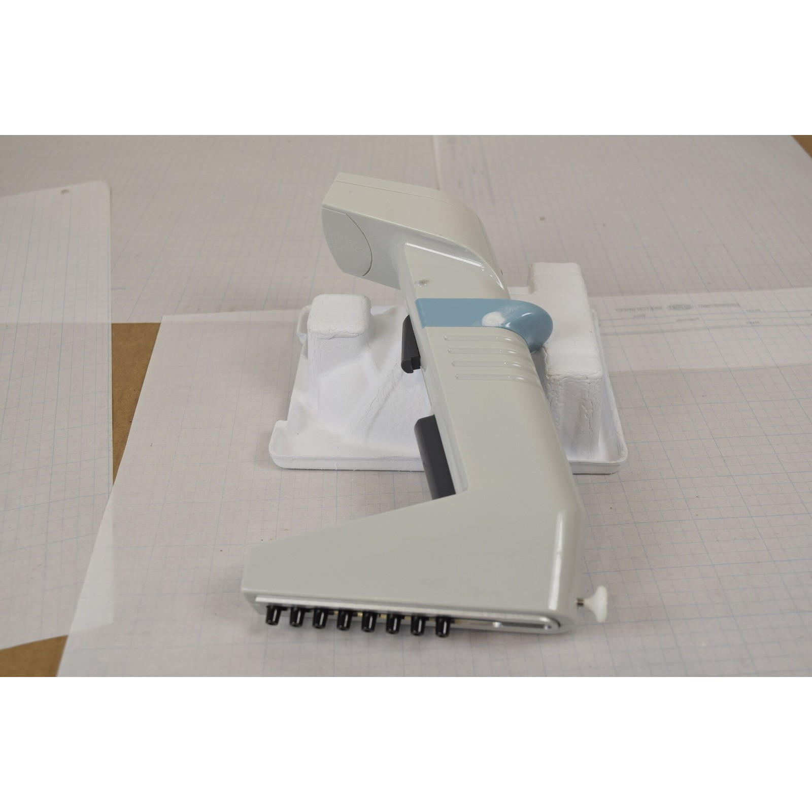 Matrix Impact2 8-Channel 250uL Adjustable Pipette - Grinds, Err 1, For Parts