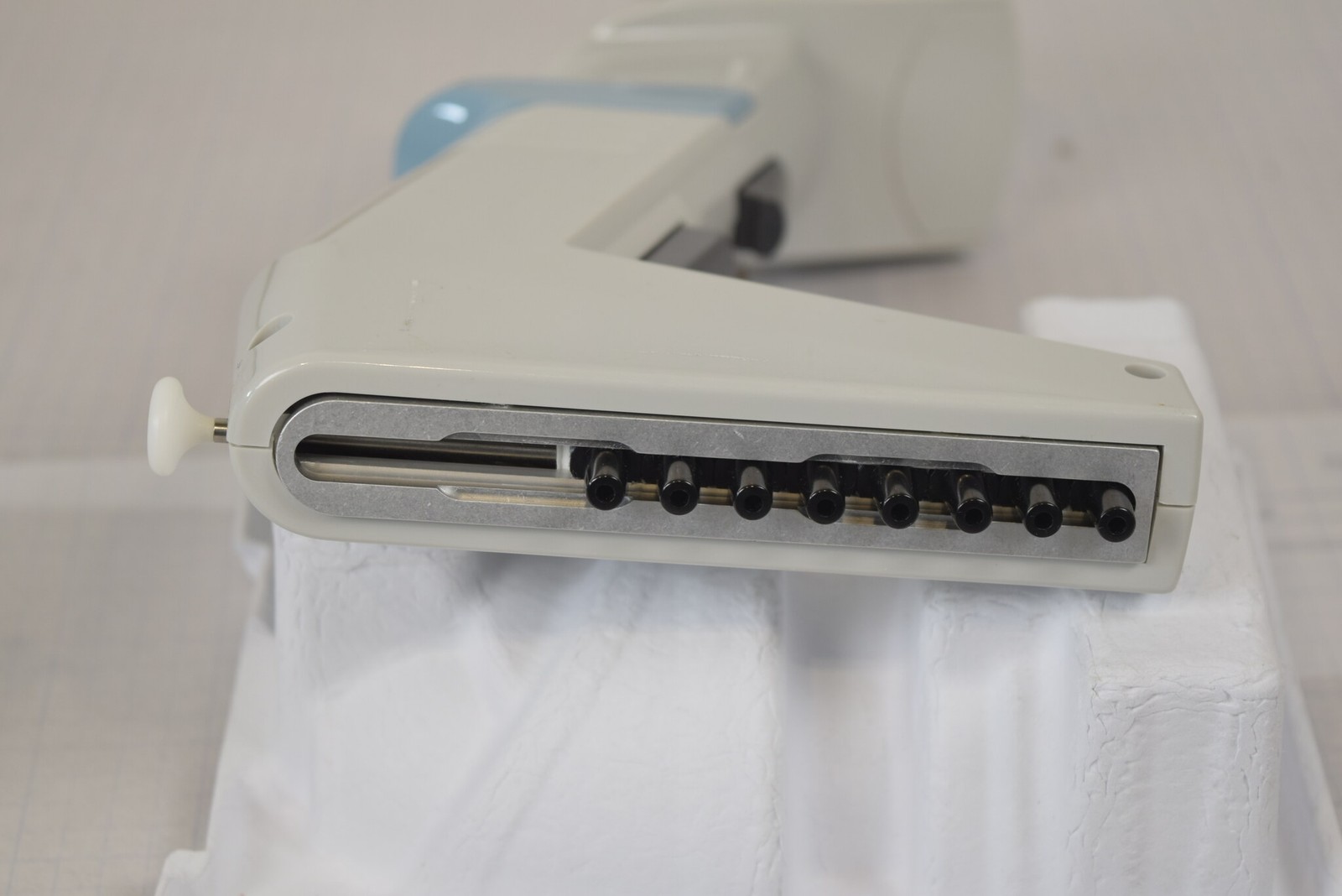 Matrix Impact2 8-Channel 250uL Adjustable Pipette - Grinds, Err 1, For Parts
