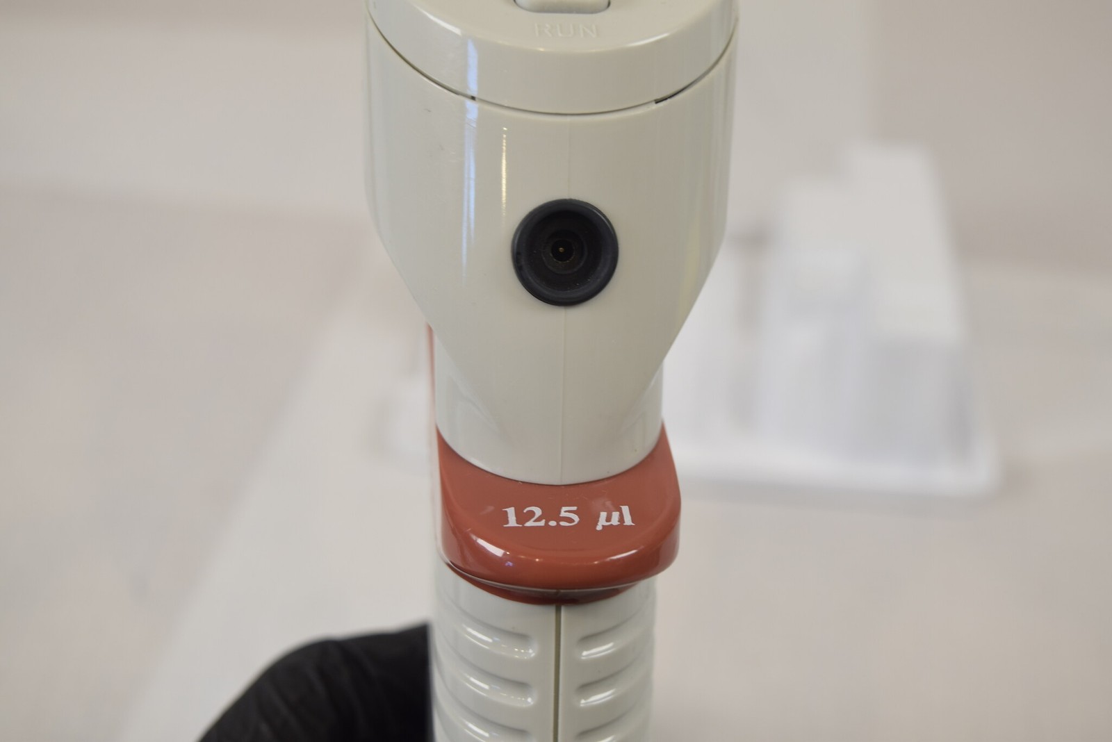 Matrix Impact2 16-Channel 0.5-12.5uL Electronic Pipette + Charger - Beep Quirk