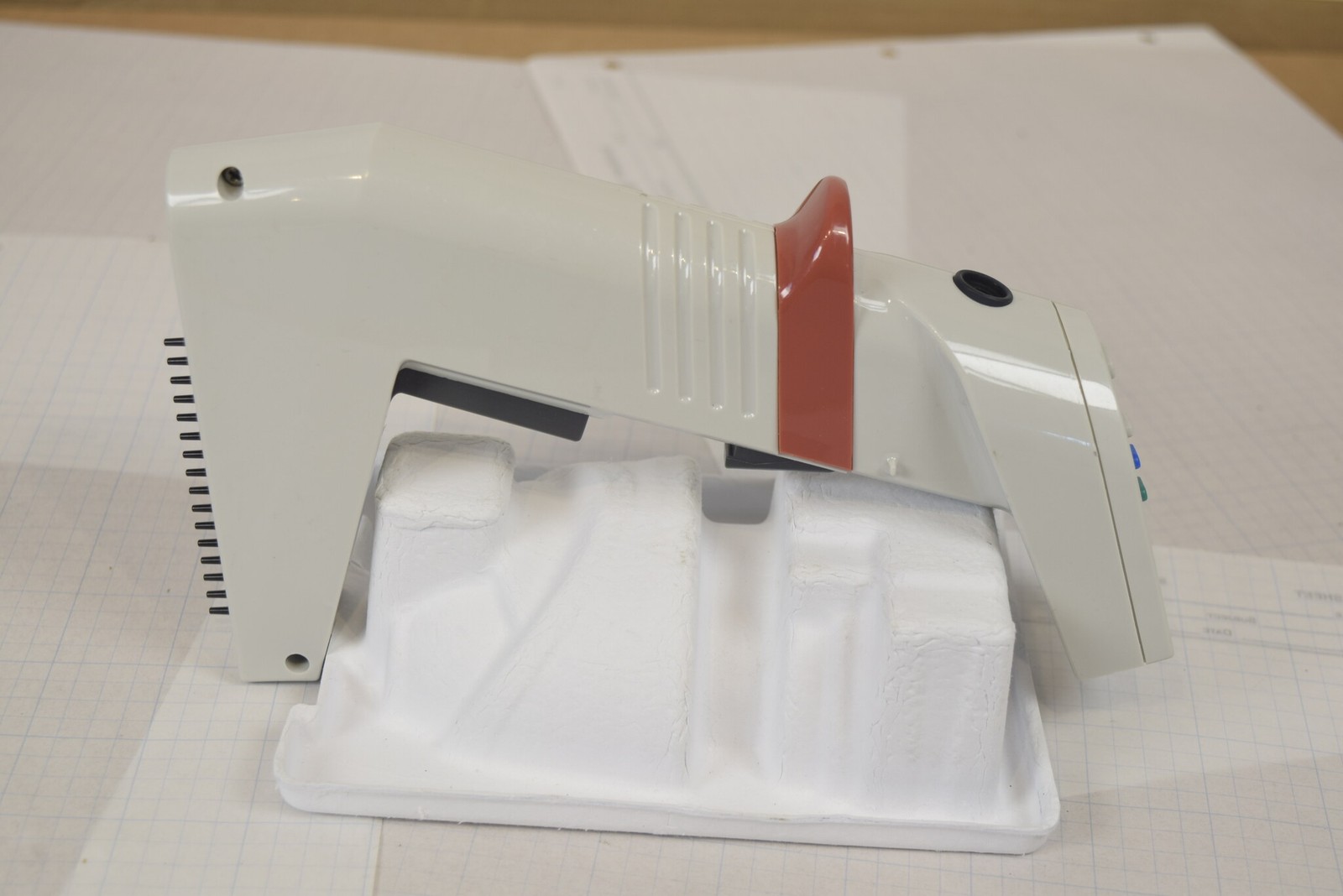Matrix Impact2 16-Channel 0.5-12.5uL Electronic Pipette + Charger - Beep Quirk
