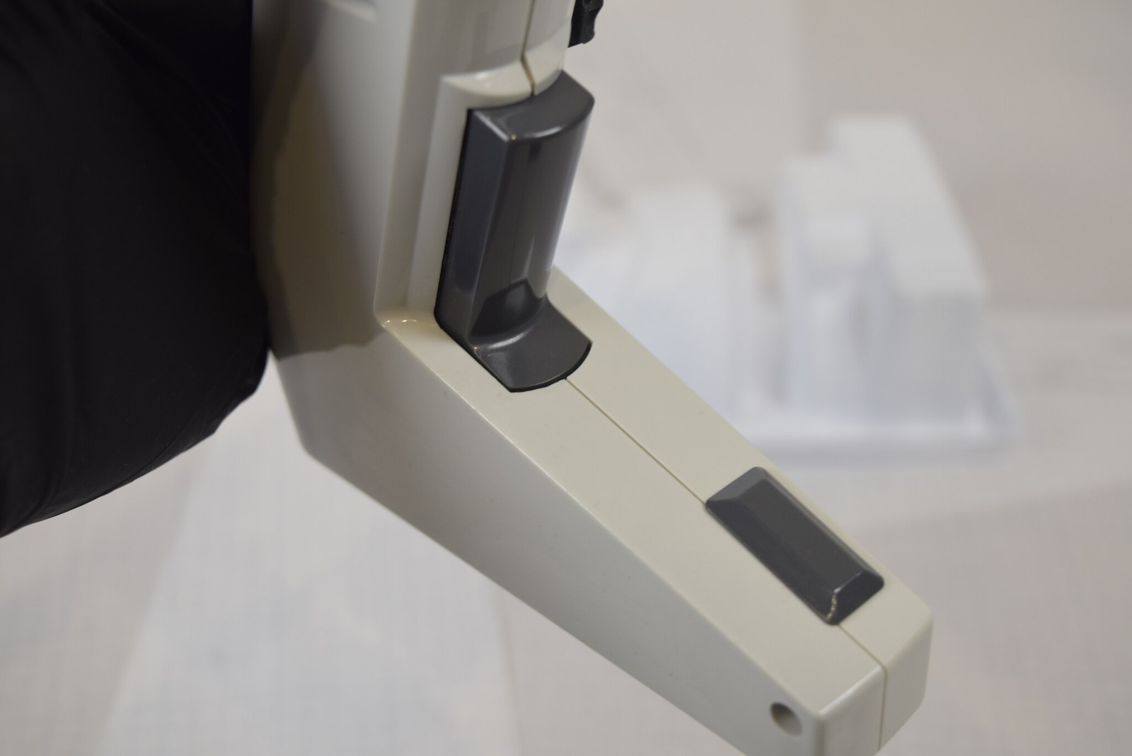 Matrix Impact2 12-Ch 0.5-12.5uL Adjustable Spacing Electronic Pipette + Charger