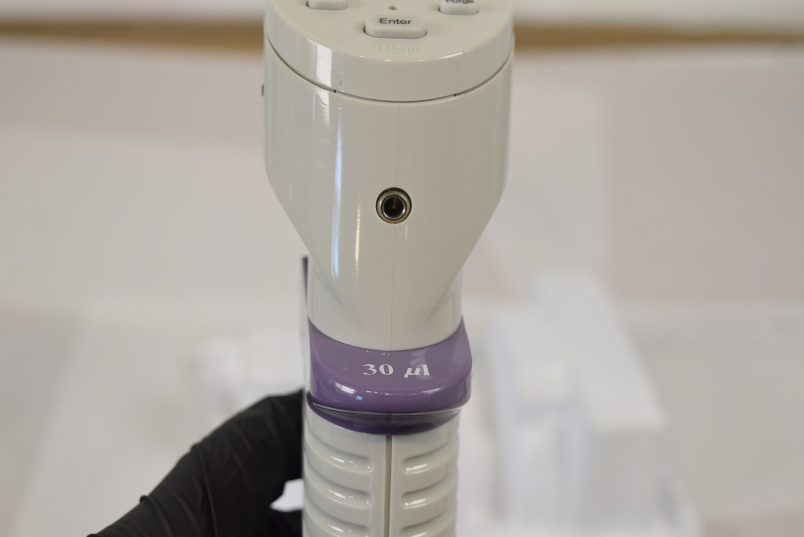 Matrix Impact2 8-Channel 30uL Adjustable Spacing Pipette + Charger - Tested