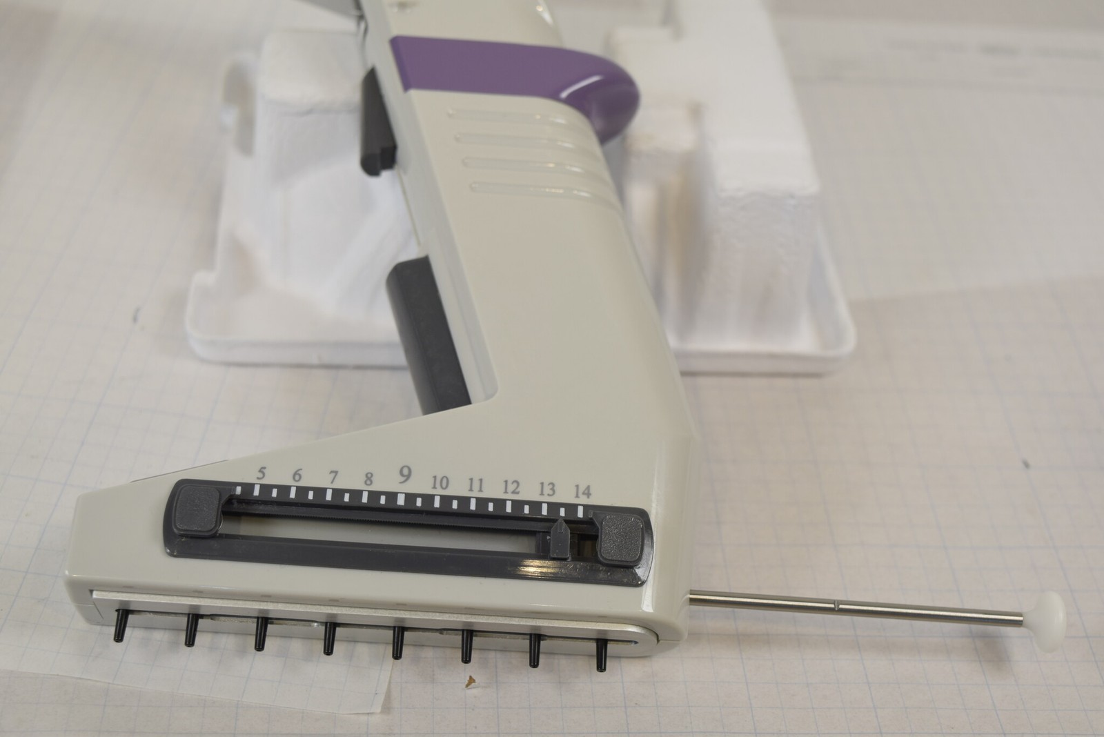 Matrix Impact2 8-Channel 30uL Adjustable Spacing Pipette + Charger - Tested