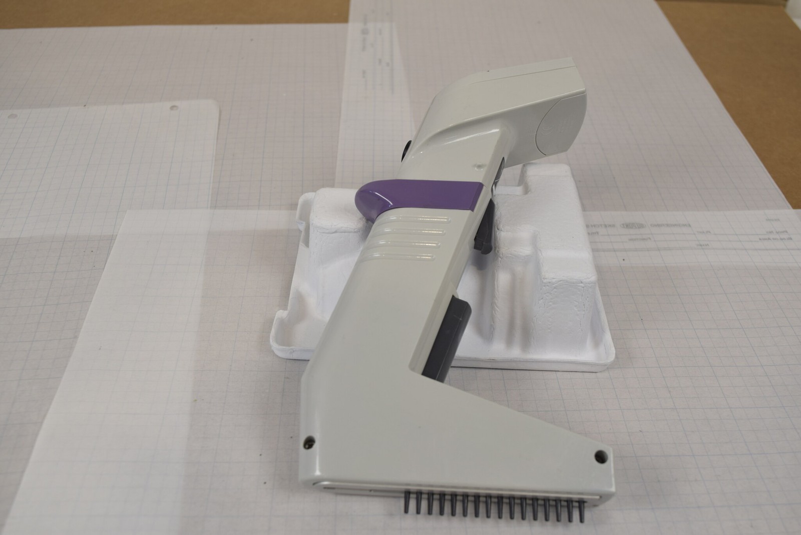 Thermo Scientific Matrix 16-Channel 30uL Electronic Pipette - Tested, No Charger