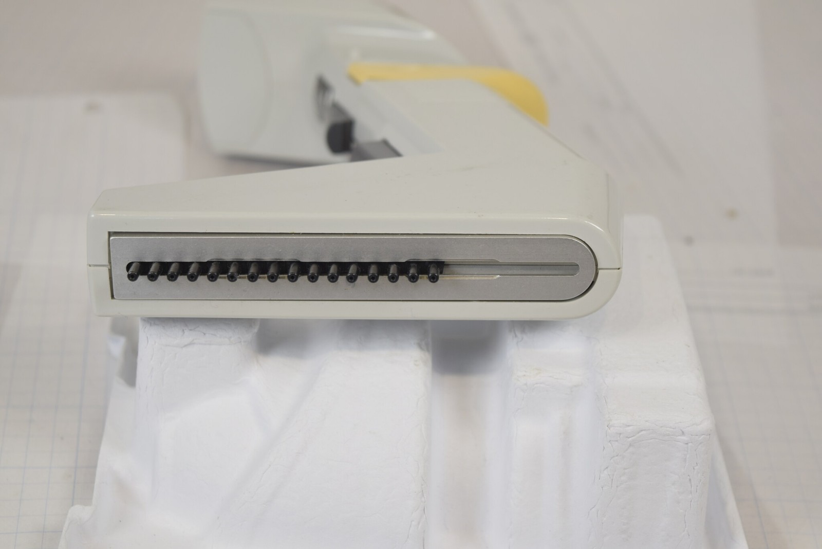 Thermo Matrix 16-Channel 125uL Electronic Pipette + Charger - Bench Tested