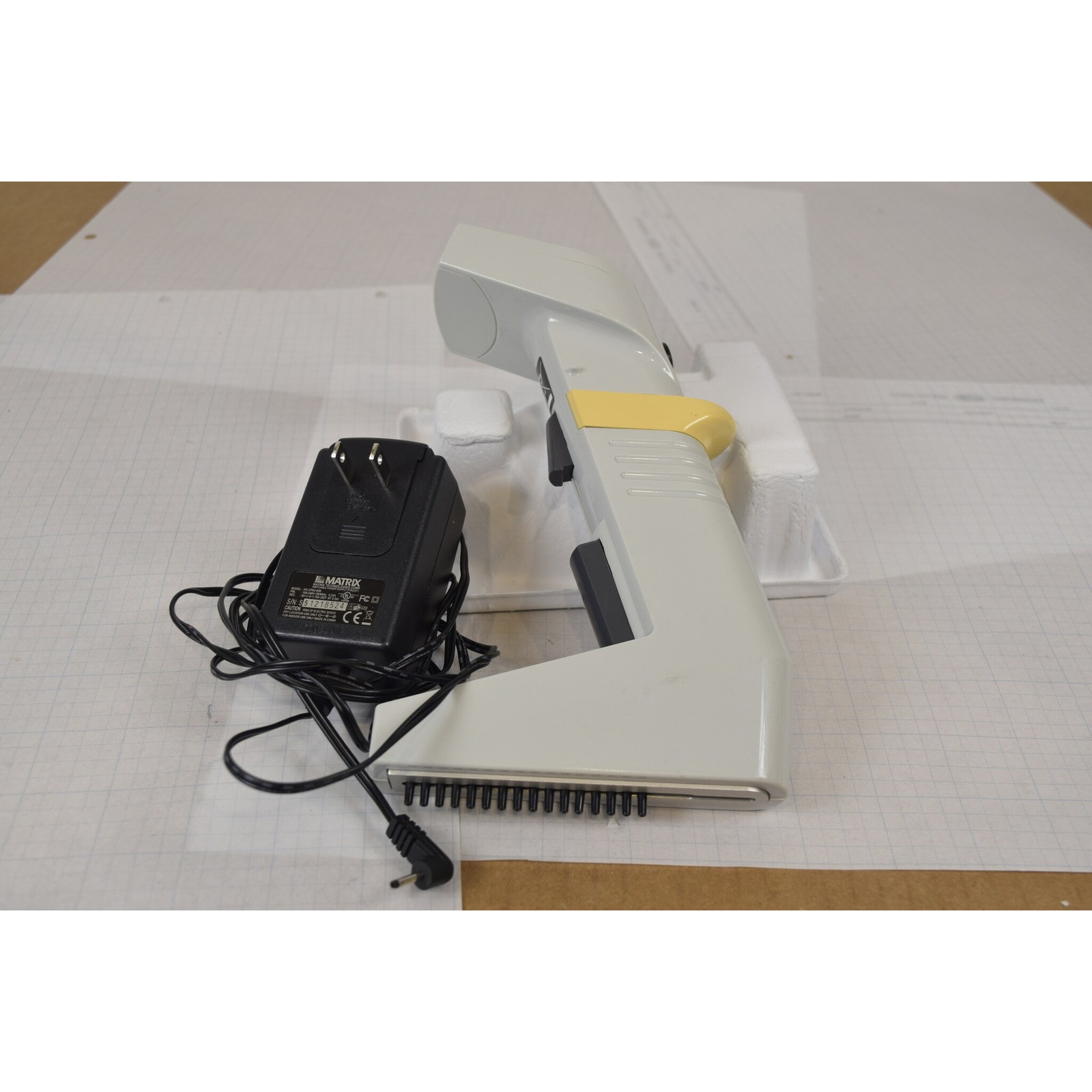 Thermo Matrix 16-Channel 125uL Electronic Pipette + Charger - Bench Tested