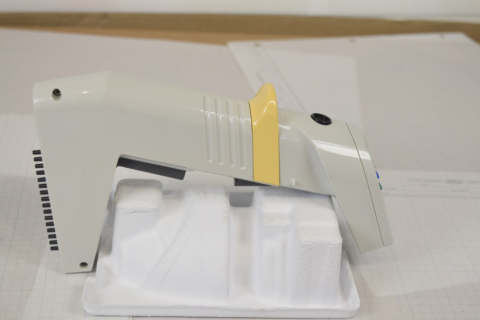 Thermo Matrix 16-Channel 125uL Electronic Pipette + Charger - Bench Tested
