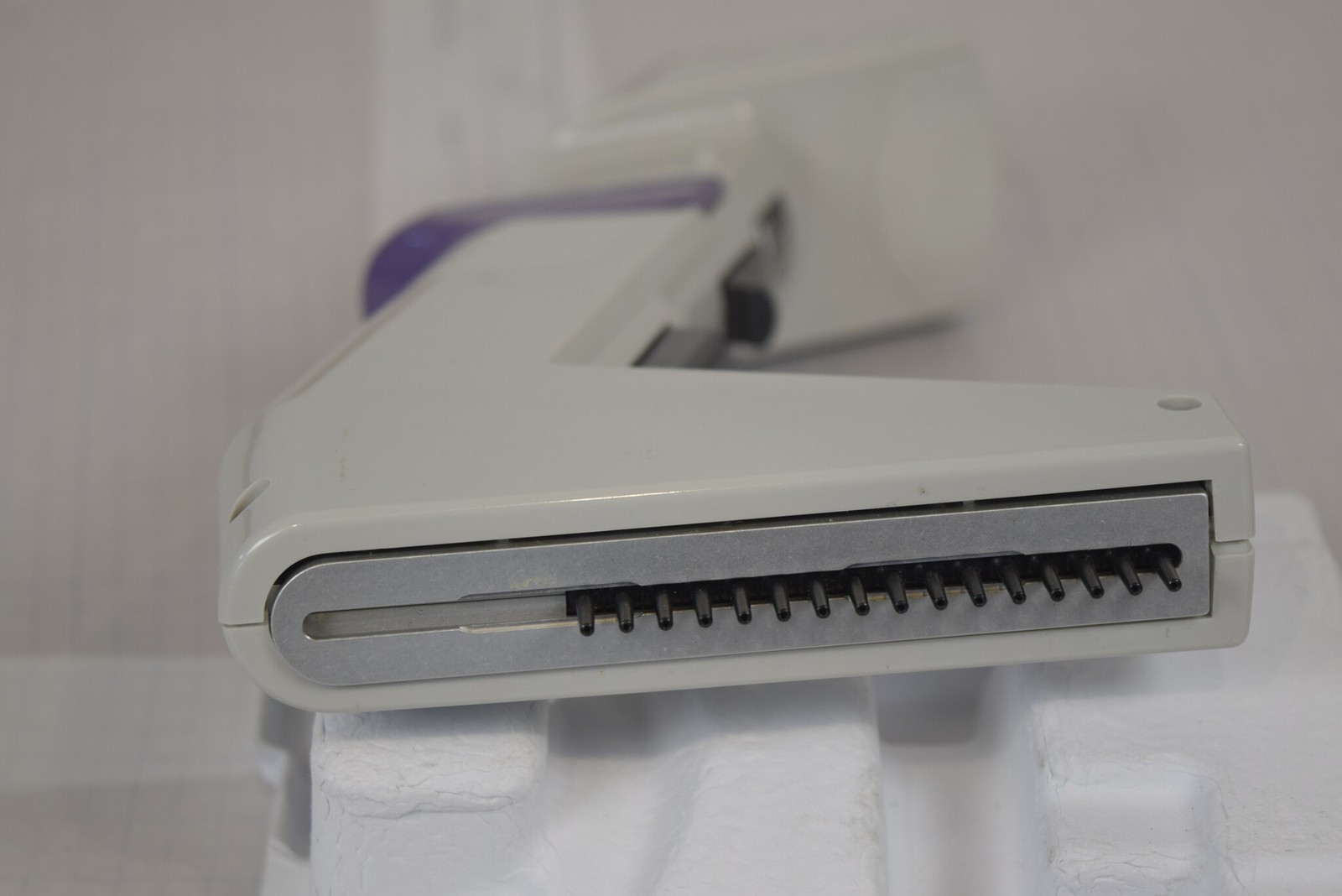 Thermo Matrix 16-Channel 30uL Electronic Pipette - Motor Grind, For Parts/Repair