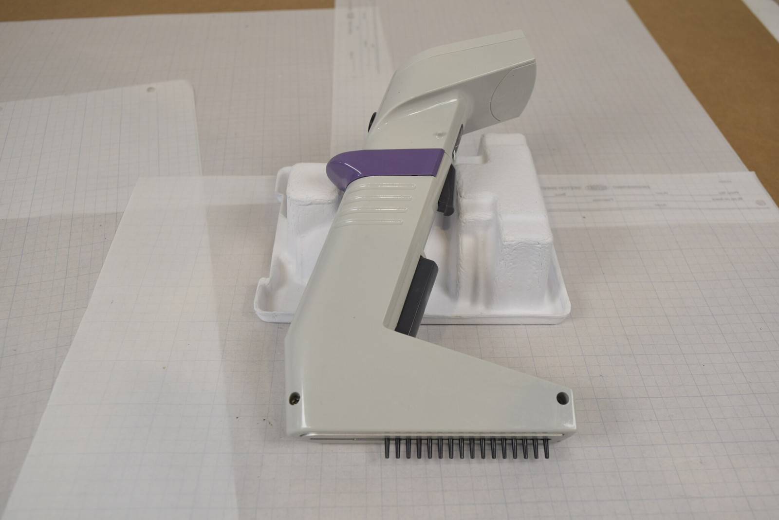 Thermo Matrix 16-Channel 30uL Electronic Pipette - Motor Grind, For Parts/Repair