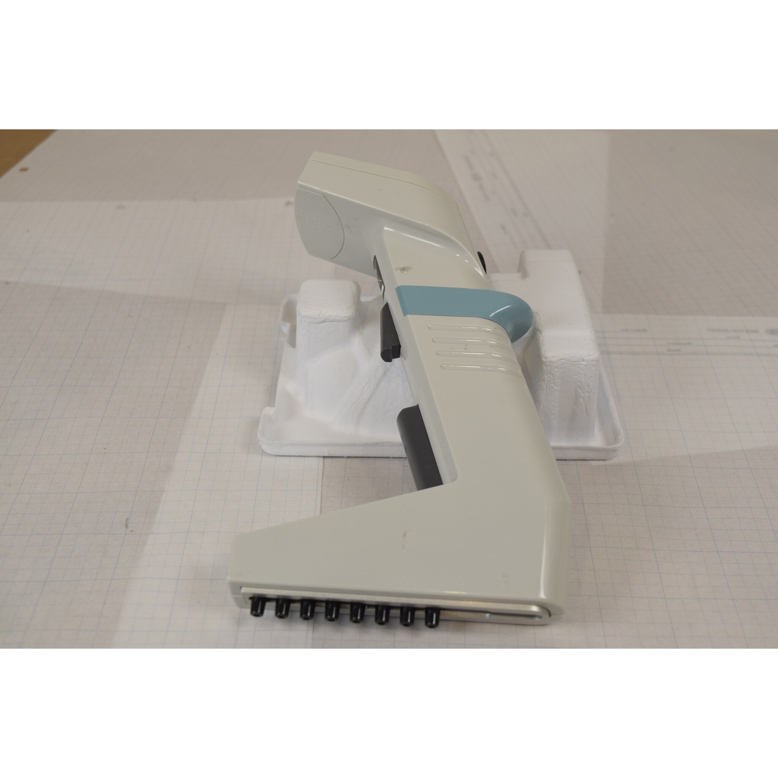 Thermo Matrix 8-Channel 250uL Electronic Pipette - No Battery, For Parts