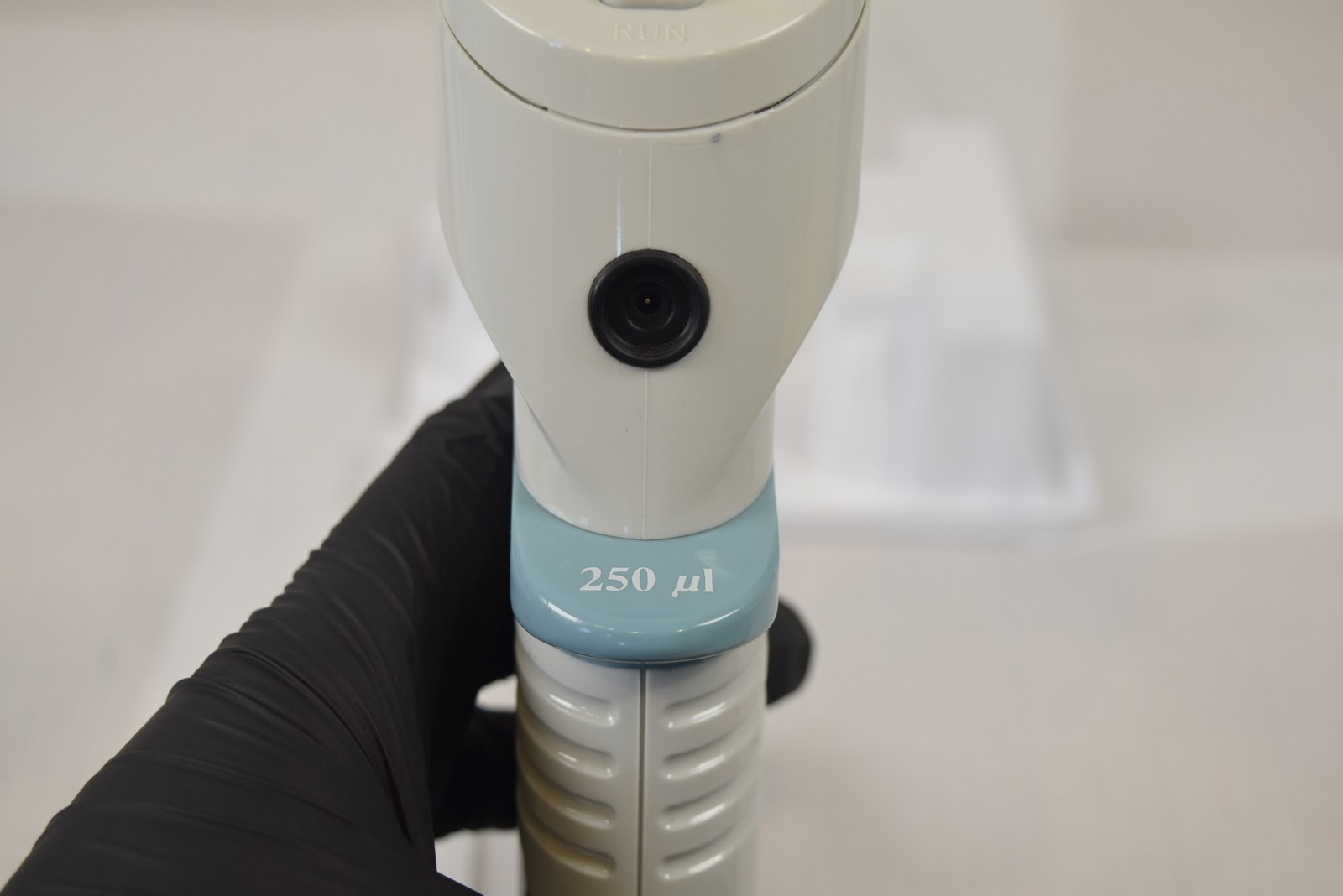 Thermo Matrix 8-Channel 250uL Electronic Pipette - No Battery, For Parts