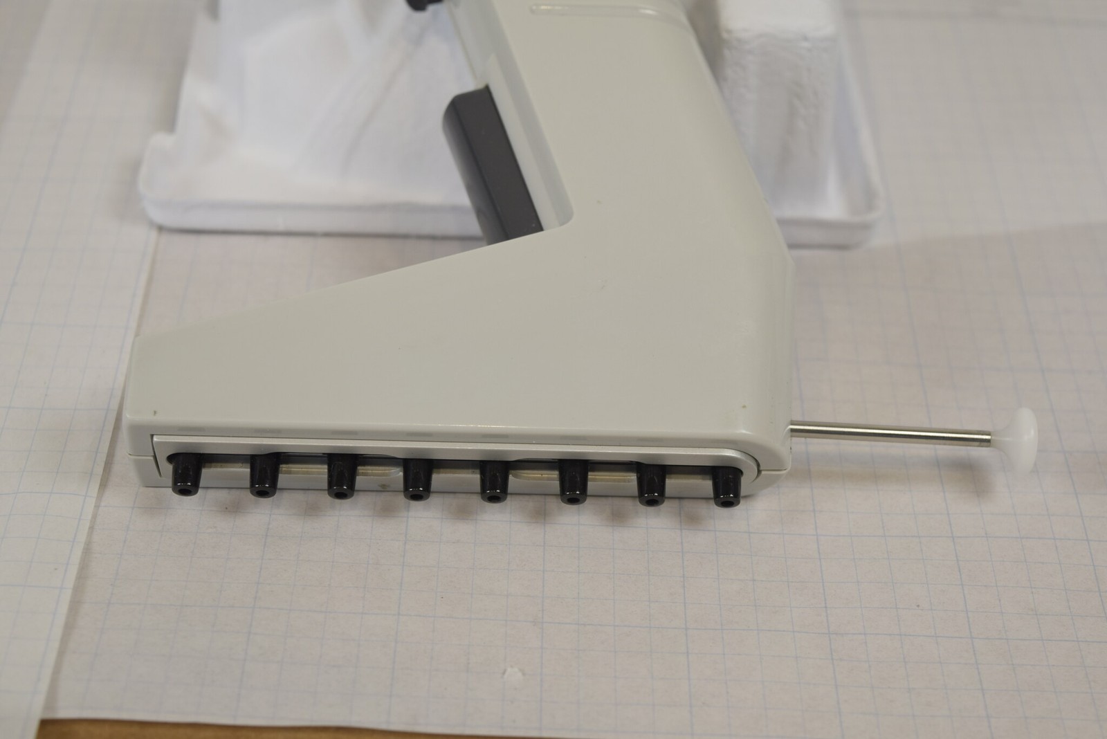 Thermo Matrix 8-Channel 125uL Adjustable Spacing Pipette - Tested, No Charger