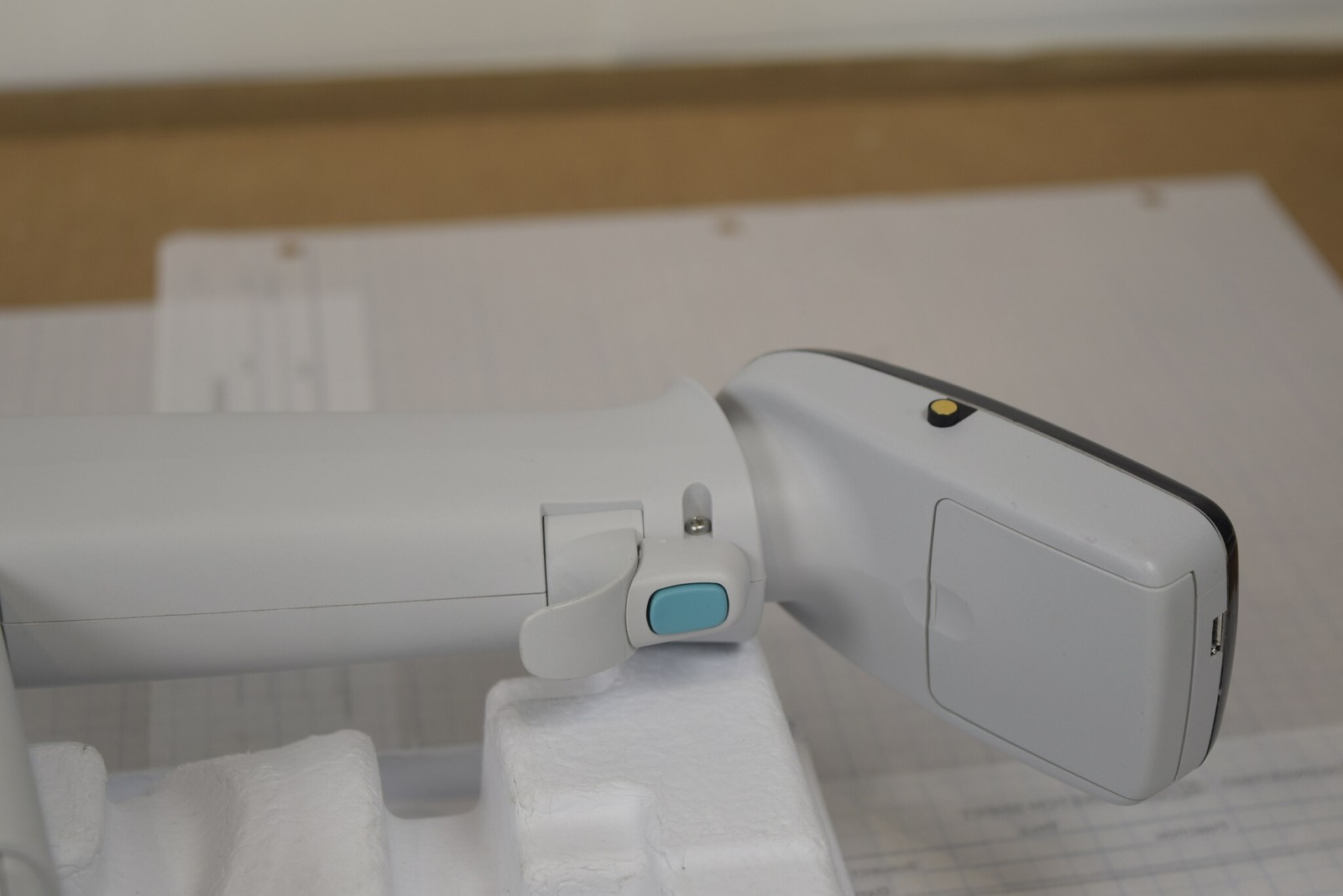 Thermo E1-ClipTip Bluetooth 8-Channel Pipette 15-1250uL - Tested, No Battery