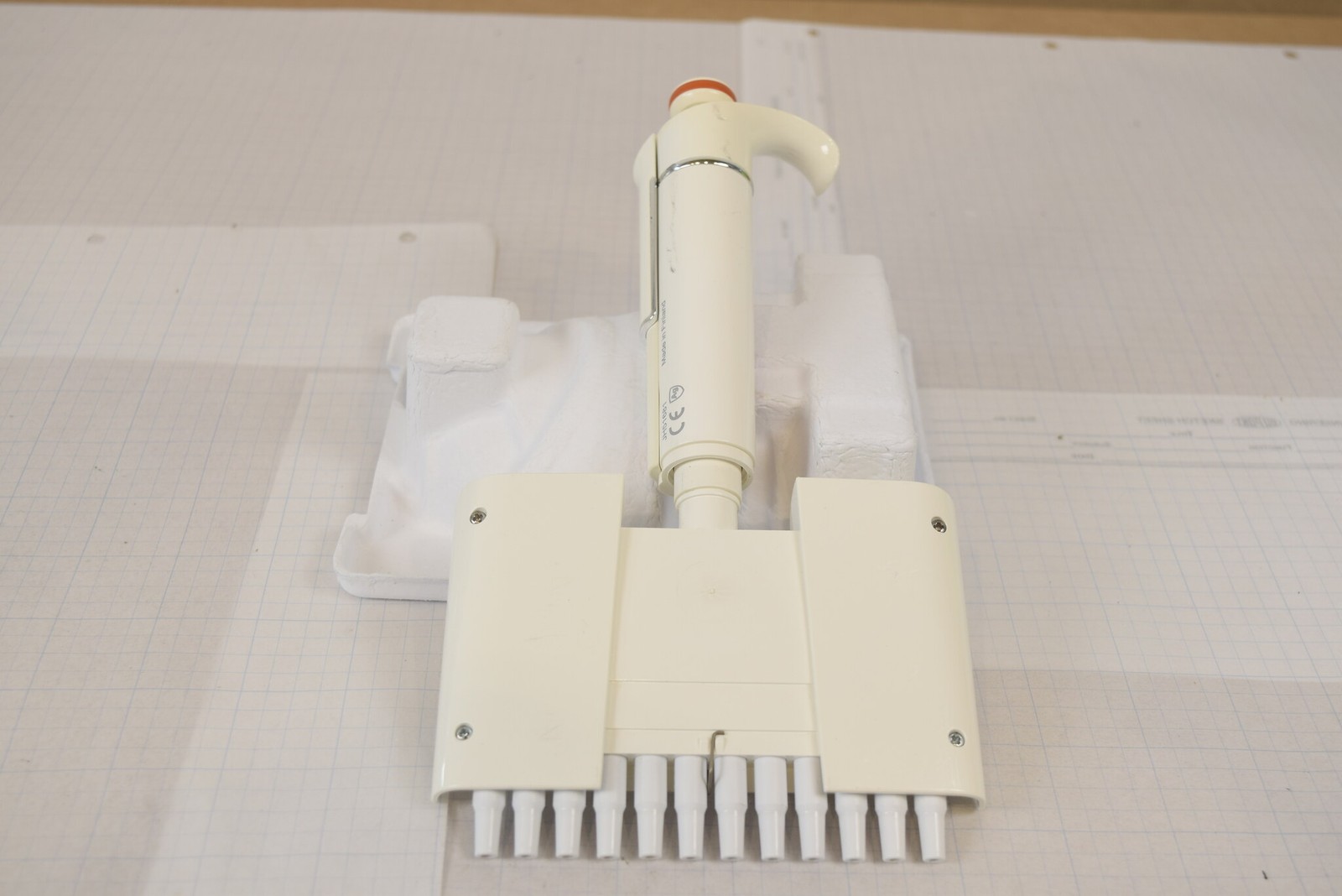 Thermo Finnpipette F1 12-Channel 30-300uL Pipette - Missing Ejector, For Parts