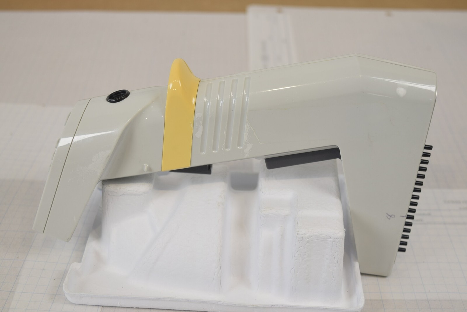 Matrix Impact2 16-Ch 125uL Pipette - Won't Turn On, Cracked Barrel, For Parts