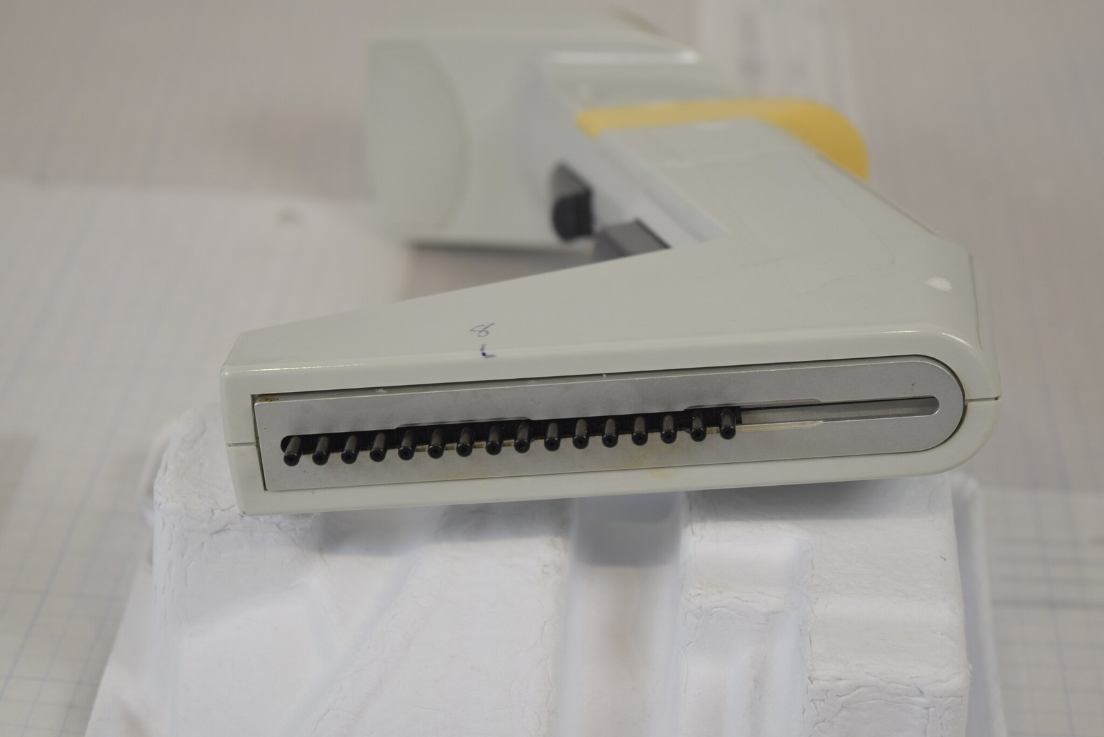 Matrix Impact2 16-Ch 125uL Pipette - Won't Turn On, Cracked Barrel, For Parts