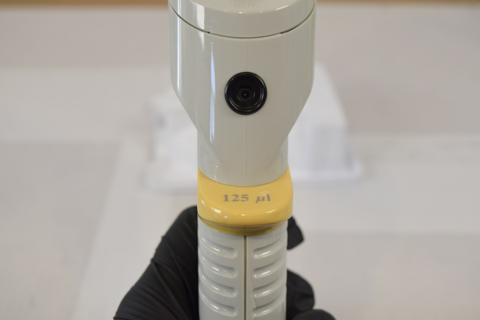 Matrix Impact2 16-Ch 125uL Pipette - Won't Turn On, Cracked Barrel, For Parts