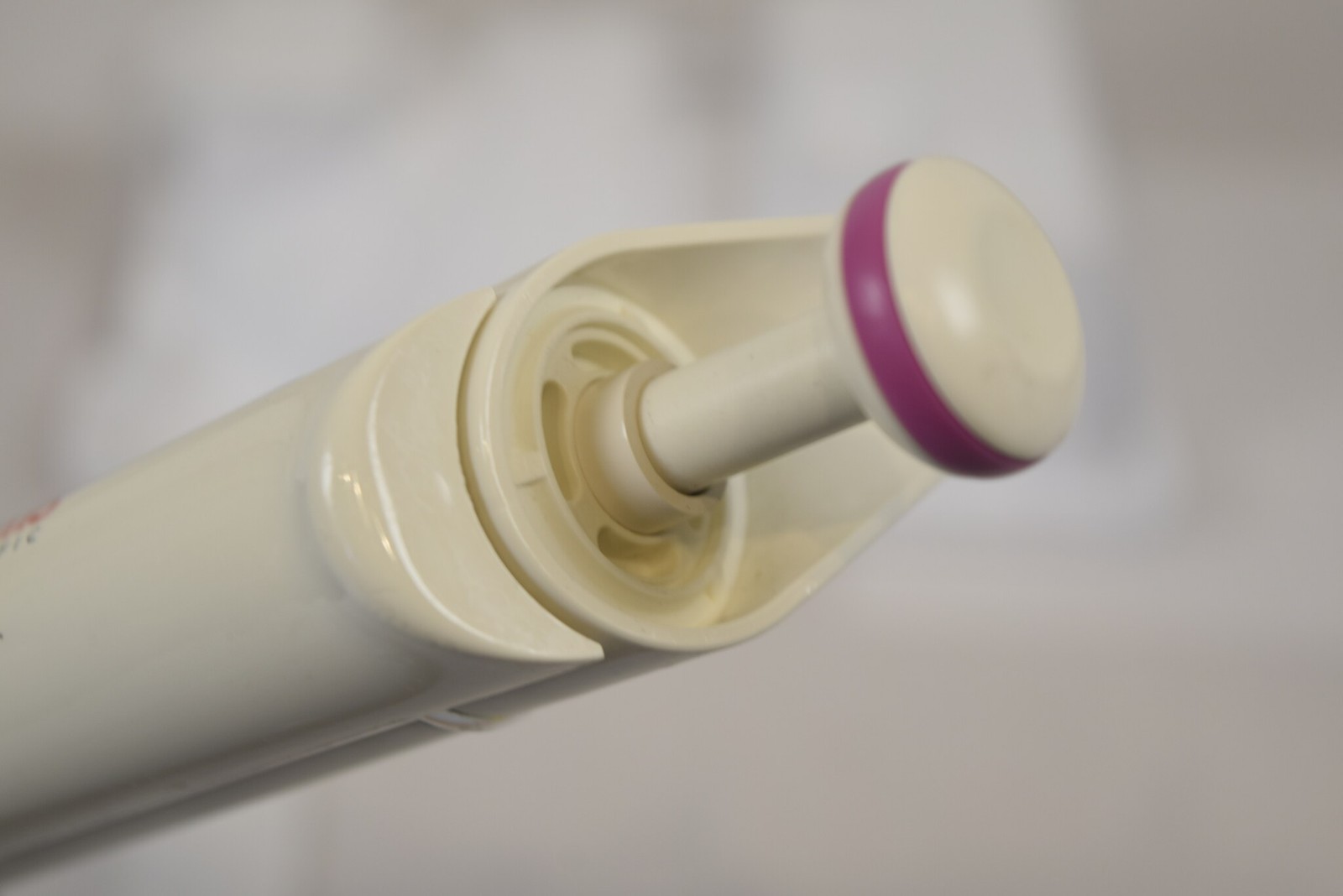 Thermo Finnpipette F1 1-10uL Pipette - Dial Overruns Range, Cracked, For Parts