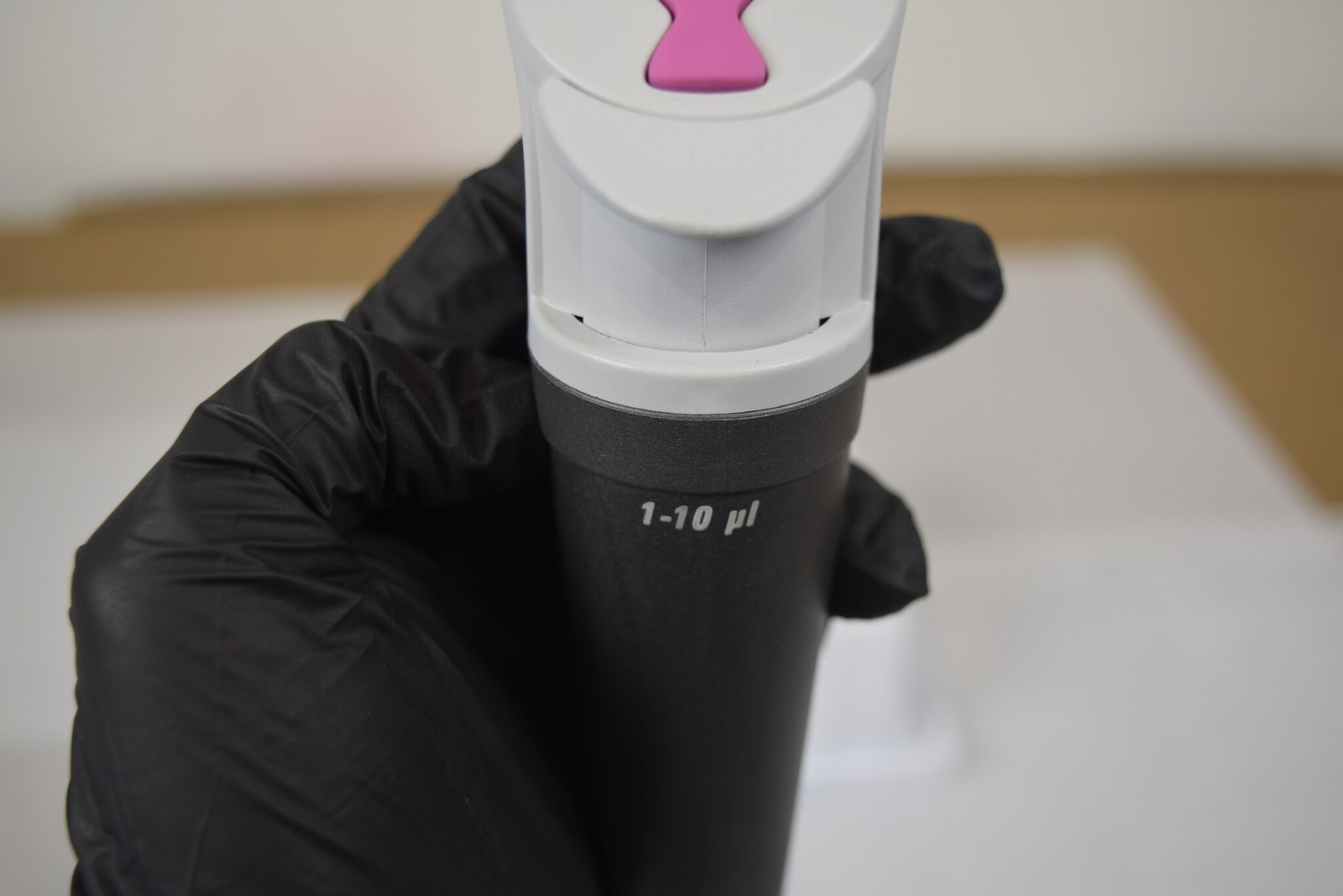 Thermo Finnpipette Novus 1-10uL Single Channel Electronic Pipette - No Charger