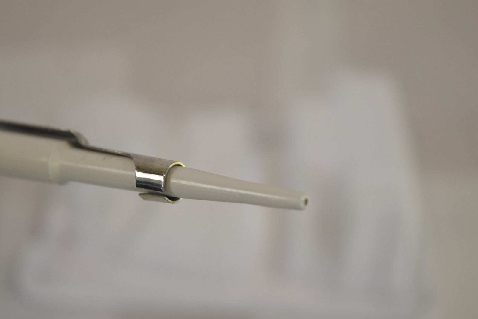 Labnet BioPette Plus 2-20uL Pipette - Volume Counter Skips, For Parts