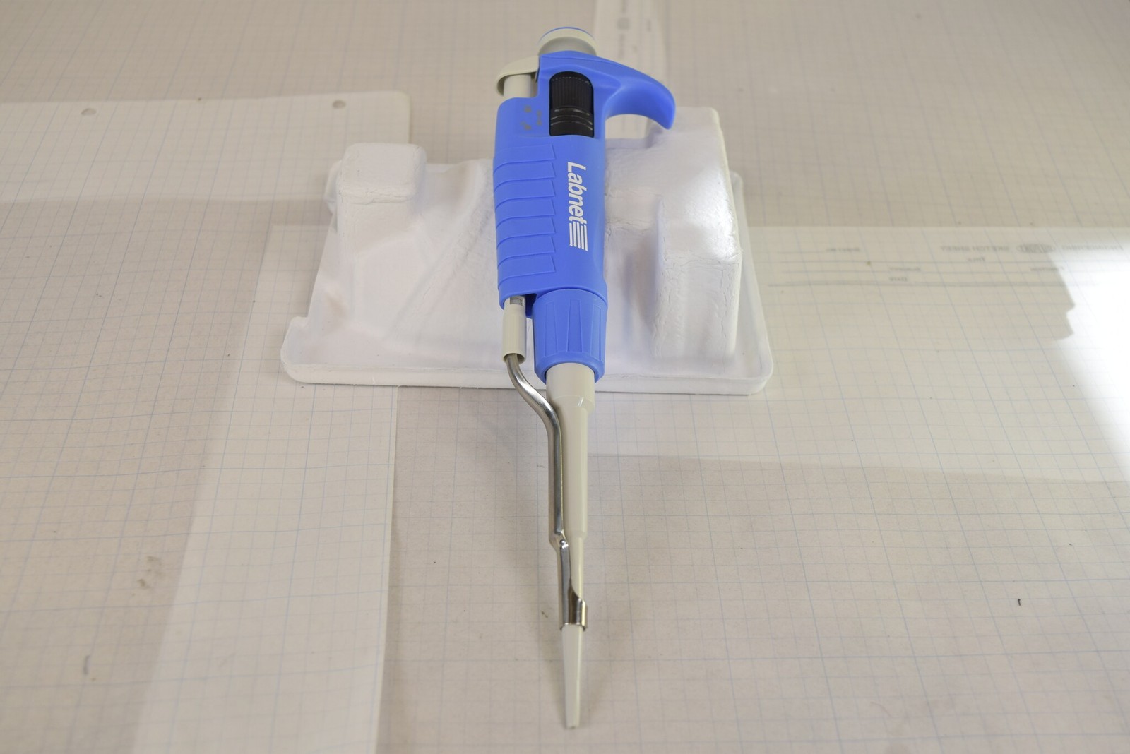 Labnet BioPette Plus 2-20uL Pipette - Volume Counter Skips, For Parts