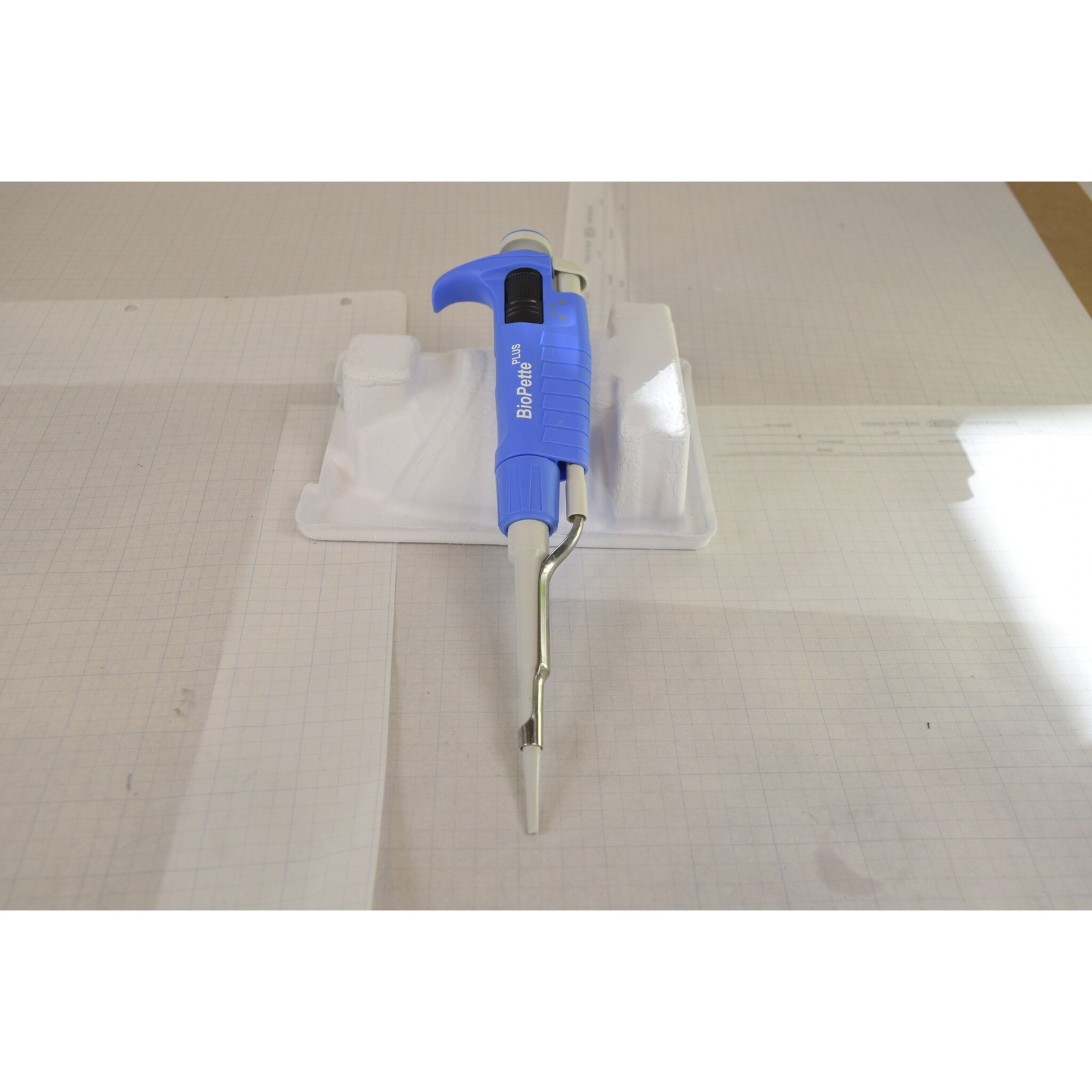Labnet BioPette Plus 2-20uL Pipette - Volume Counter Skips, For Parts