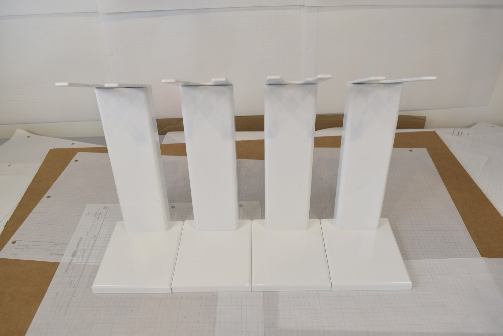 Matrix Technologies Single-Place Metal Pipette Bench Stand - White (Qty 4)