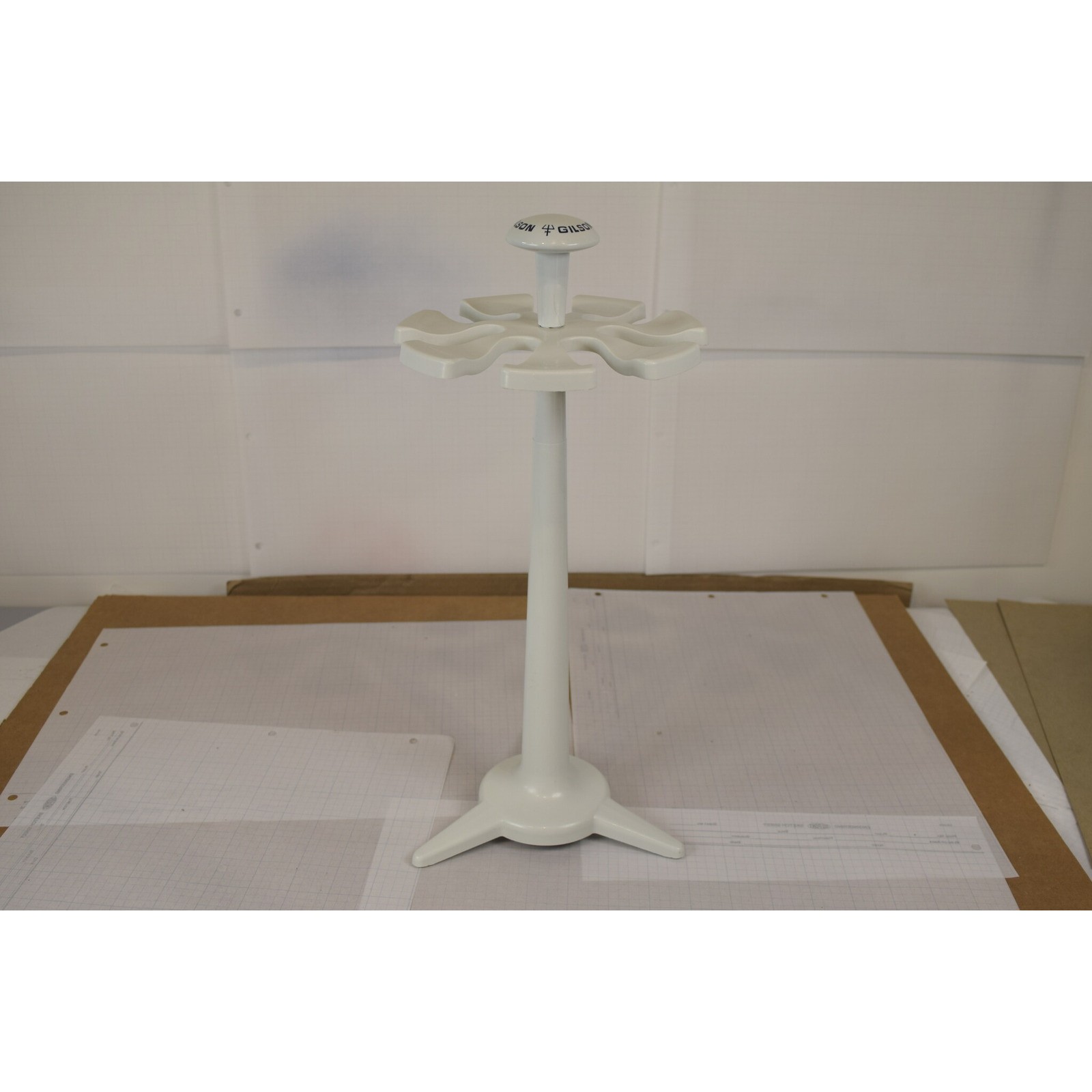 Gilson Carrousel 7-Place Rotating Pipette Stand - 15.5 in, Spins Freely