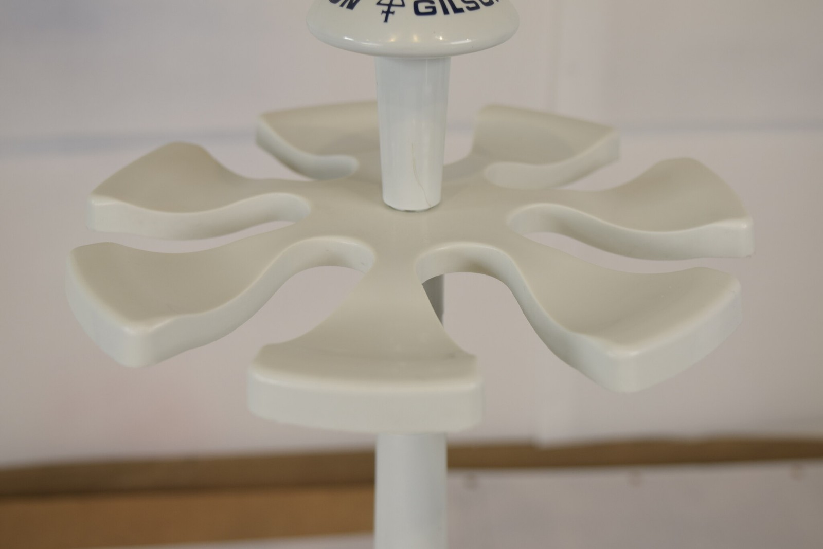 Gilson Carrousel 7-Place Rotating Pipette Stand - 15.5 in, Spins Freely
