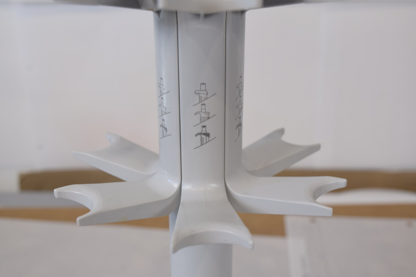 Eppendorf 6-Place Rotating Pipette Carousel Stand - Passive, Non-Charging