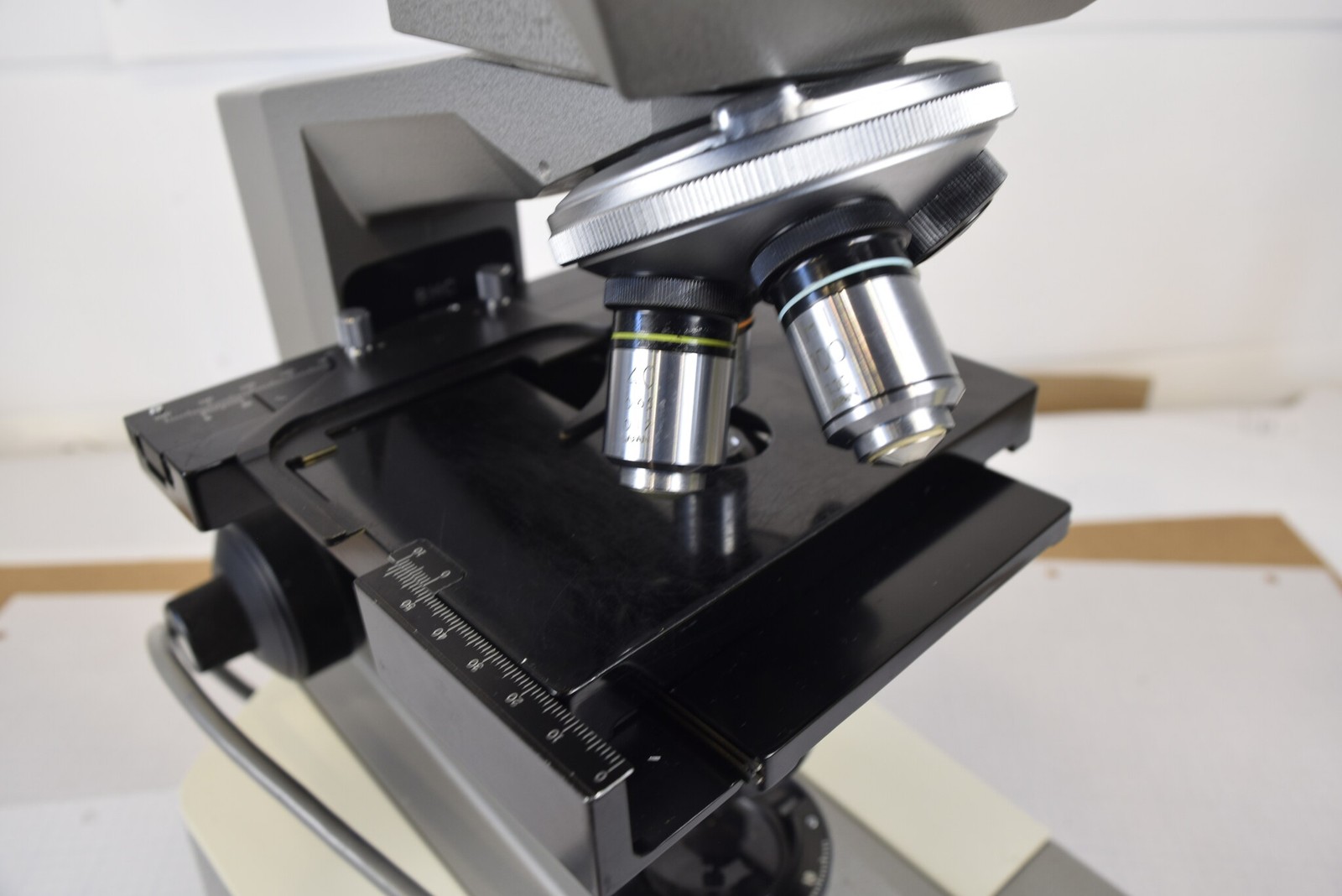 Olympus BHC Binocular Microscope, 4 Objectives 4x-100x Oil, 10x Eyepieces, Cover