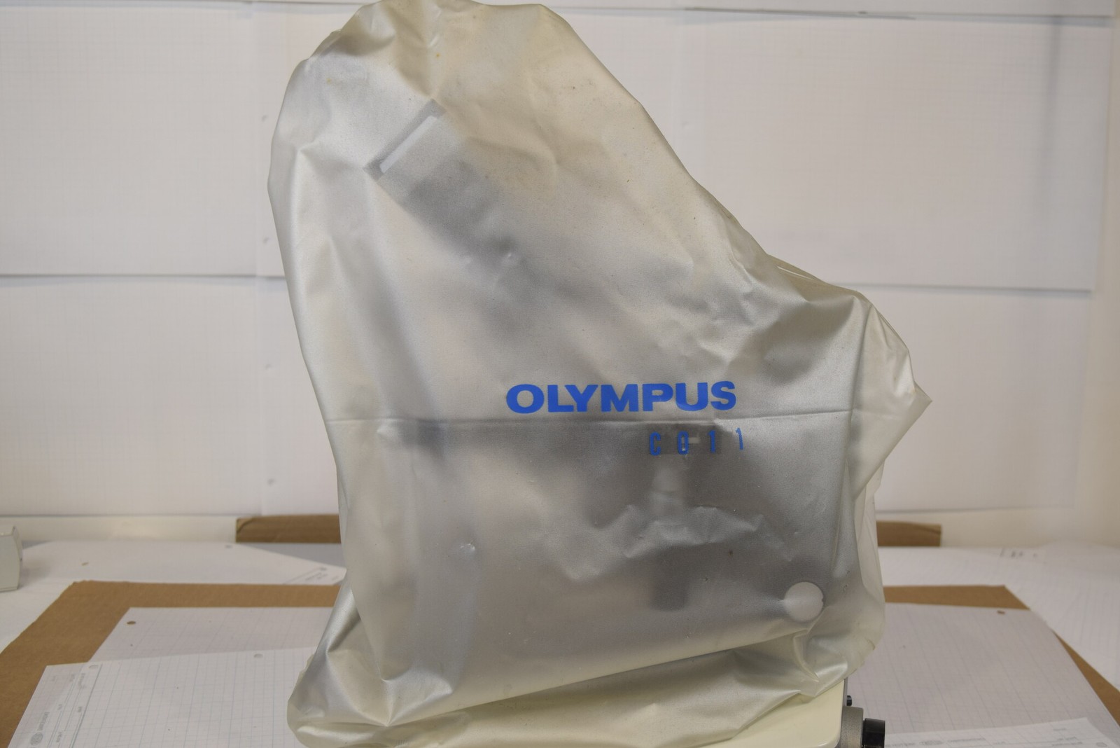 Olympus BHC Binocular Microscope, 4 Objectives 4x-100x Oil, 10x Eyepieces, Cover