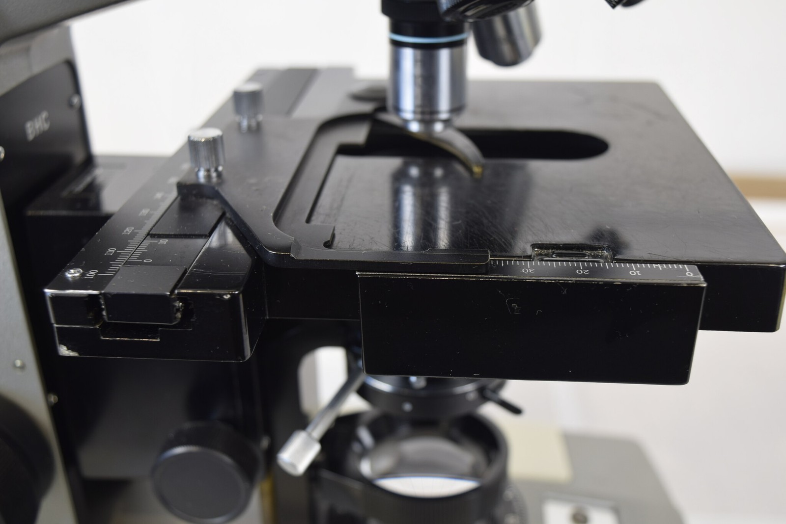 Olympus BHC Binocular Microscope, 4 Objectives 4x-100x Oil, 10x Eyepieces, Cover