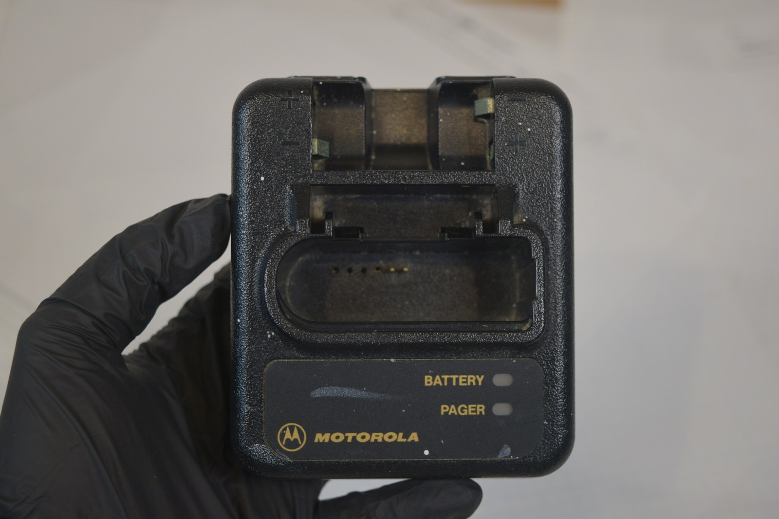 Motorola Minitor IV VHF 155.05MHz Voice Pager A03KUS7238BC Tested - Charger Dead