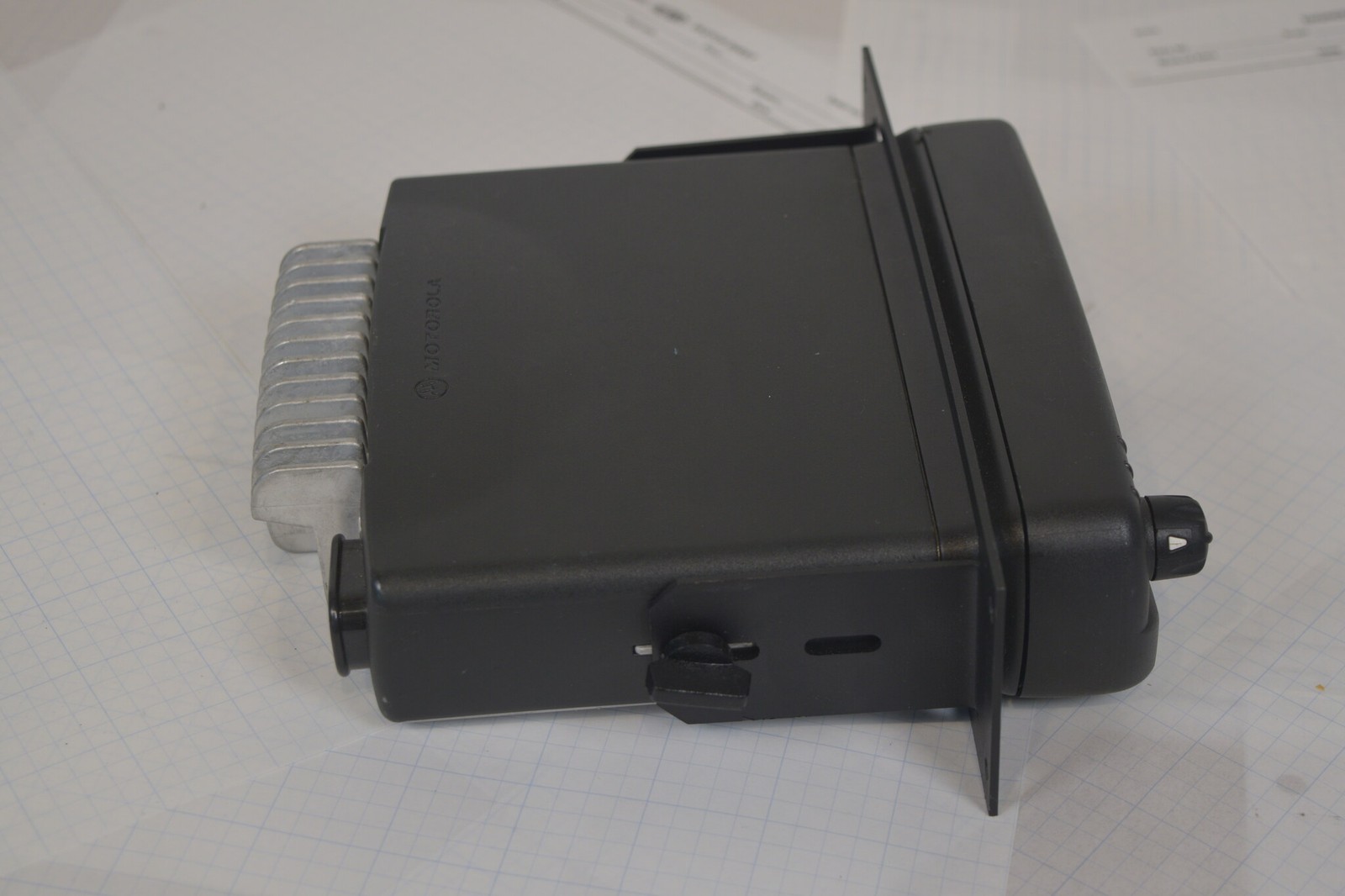 Motorola CDM1550 UHF 450-512MHz Mobile Radio AAM25SKF9DP6AN Head + Bracket RX OK