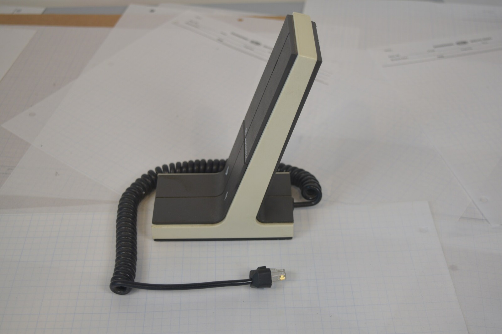 Vintage 1994 Motorola HMN1038BZ Desk Microphone RJ45 Plug Beige Base Station Mic