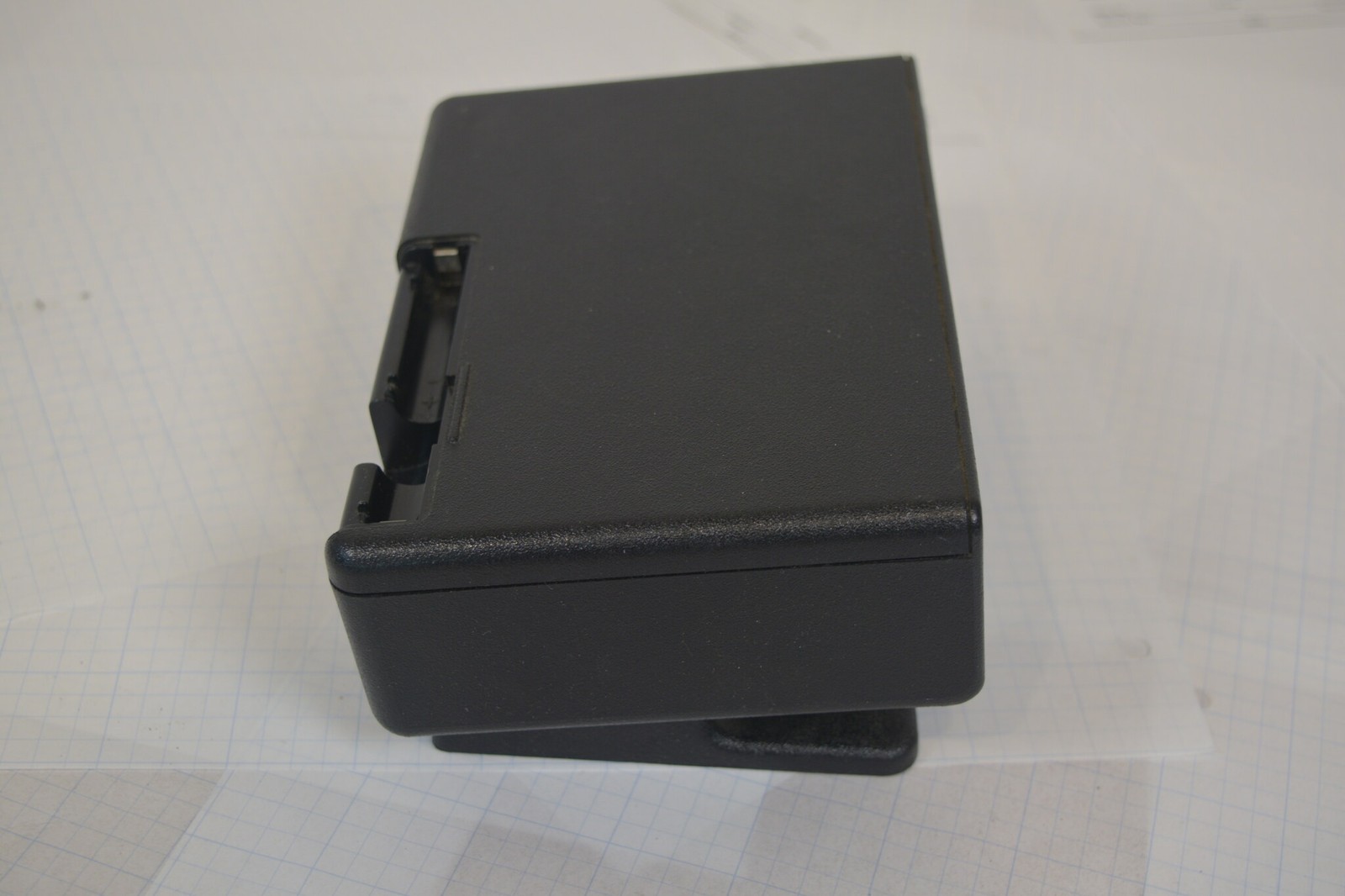 Motorola NYN8348A Minitor IV Amplified Charger + NRN4987A 12V Supply - No Knob