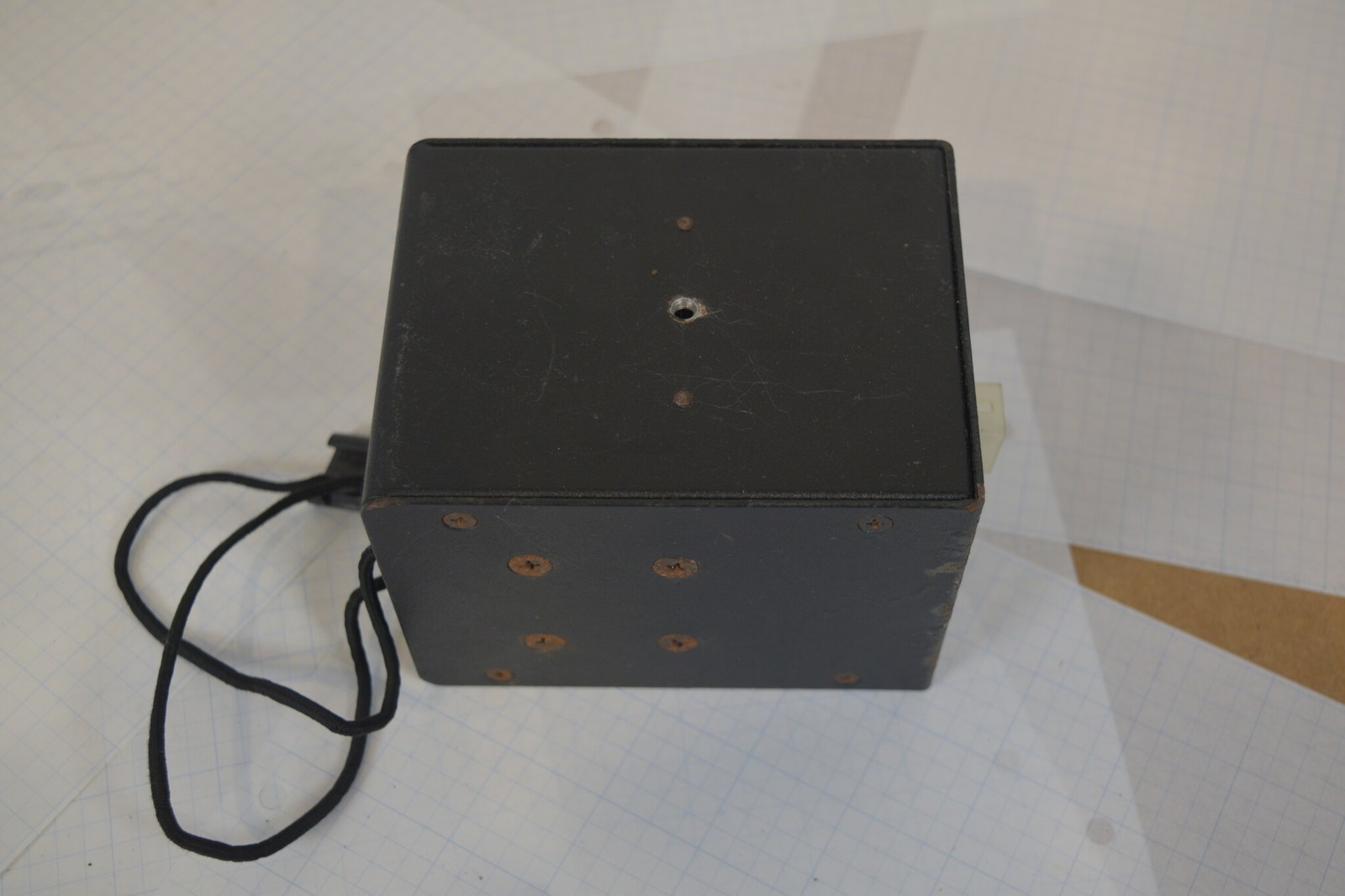 Motorola RLN5233 Vehicular Rapid Charger 13.6V DC for Portable Radio - Untested