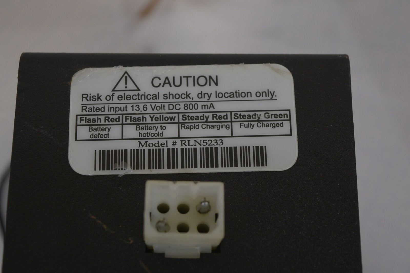 Motorola RLN5233 Vehicular Rapid Charger 13.6V DC for Portable Radio - Untested