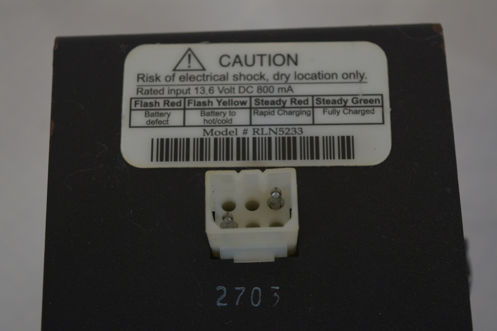 Motorola RLN5233 Vehicular Rapid Charger 13.6V DC for Portable Radio - Untested