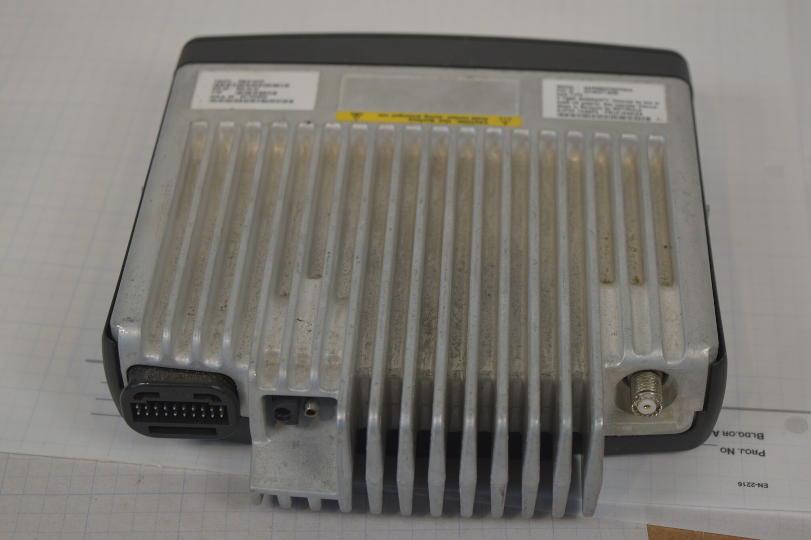 Motorola CDM1550 LS+ UHF 450-512MHz Remote Mount AAM25SKF9DP6AN Head Mic RX OK