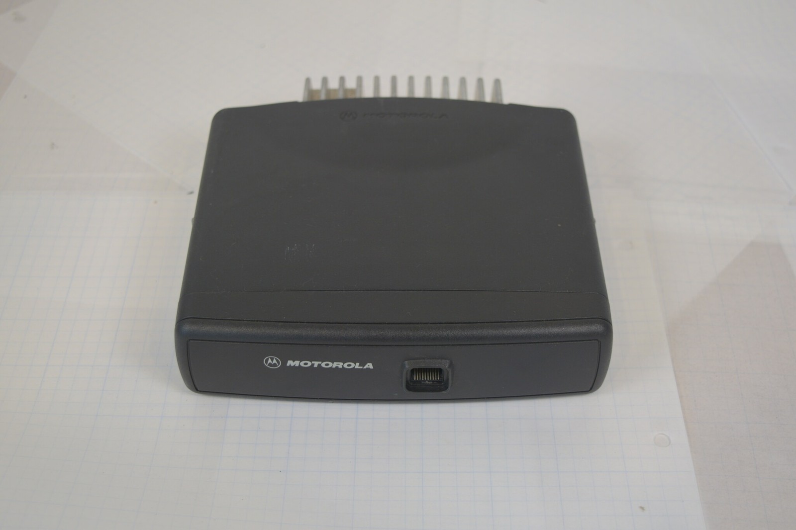 Motorola CDM1550 LS+ UHF 450-512MHz Remote Mount AAM25SKF9DP6AN Head Mic RX OK