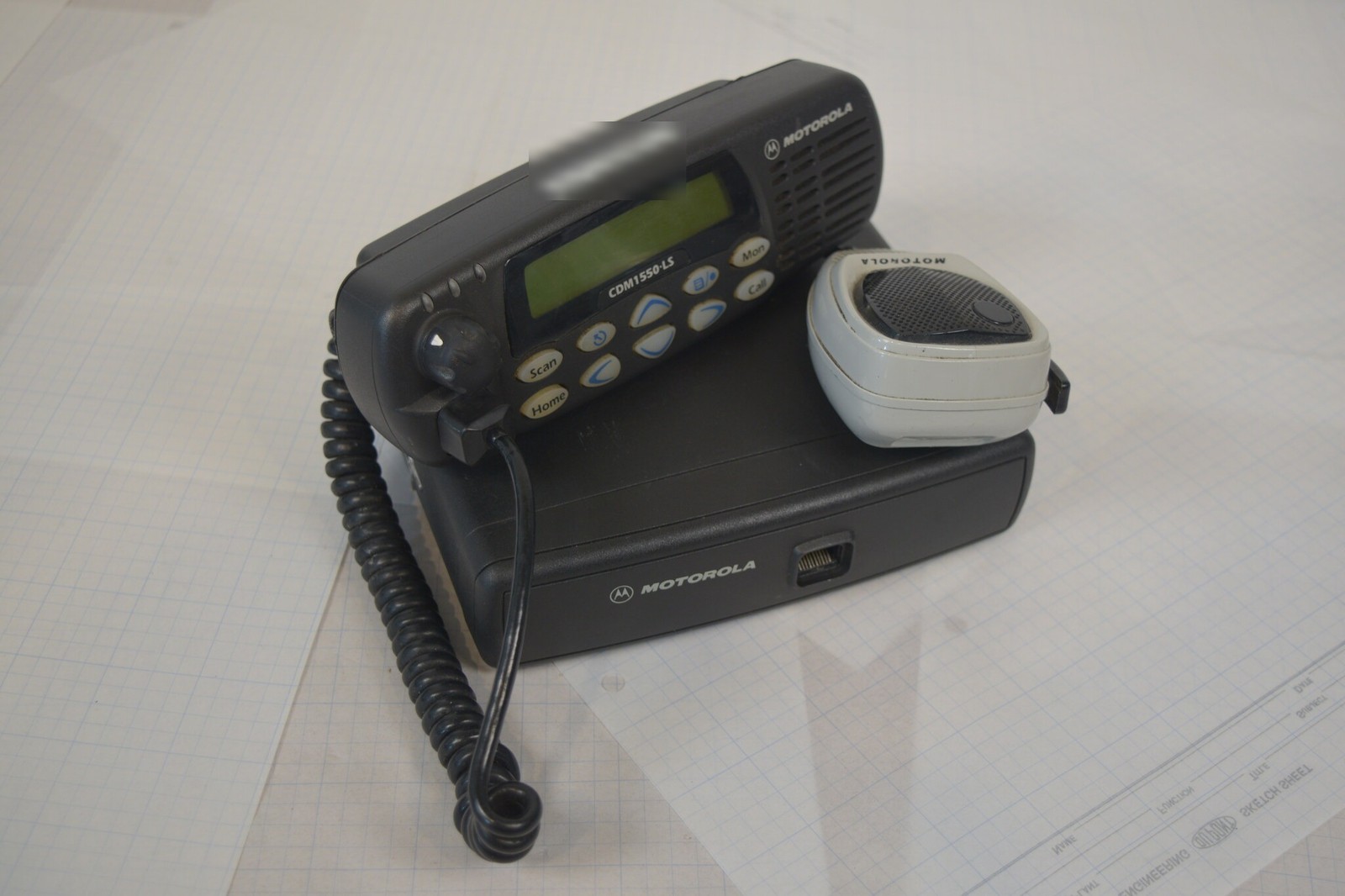 Motorola CDM1550 LS+ UHF 450-512MHz Remote Mount AAM25SKF9DP6AN Head Mic RX OK