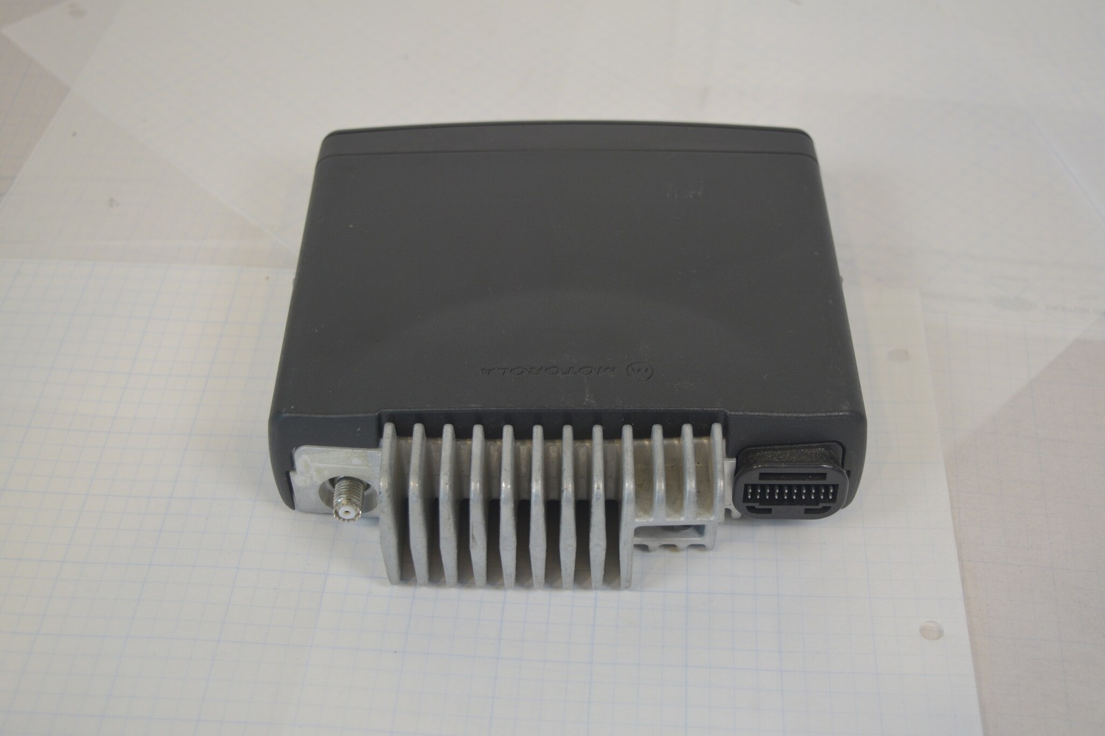Motorola CDM1550 LS+ UHF 450-512MHz Remote Mount AAM25SKF9DP6AN Head Mic RX OK