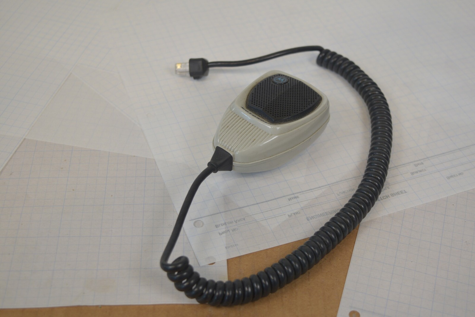 Motorola CDM1550 LS VHF 136-174MHz Remote Mount AAM25KKF9DU6AN Head Mic RX OK